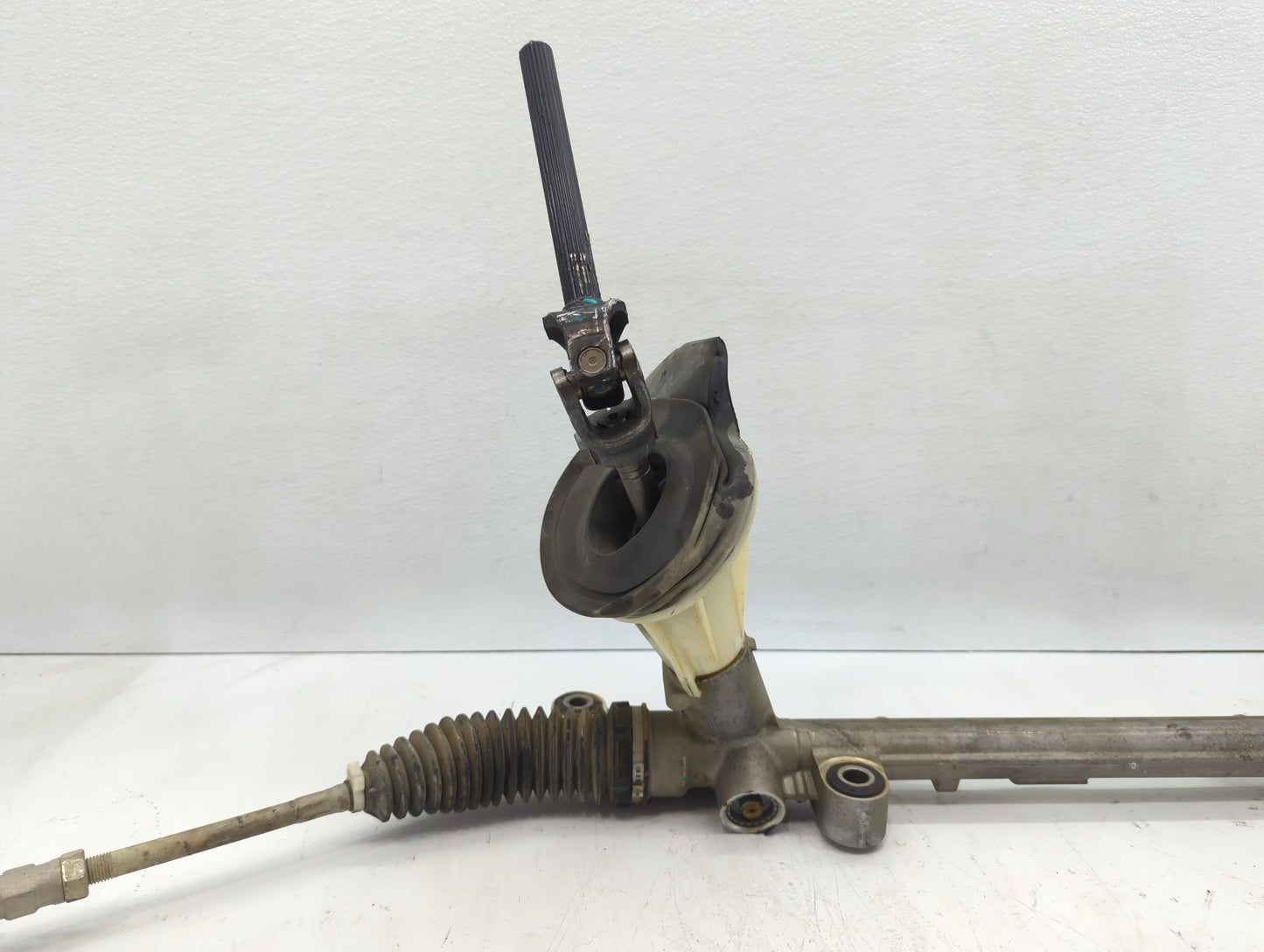 2018 Ford Ecosport Rack and Pinion Steering Gear P/N:MH31L111CC Fits OEM Used Auto Parts - Oemusedautoparts1.com