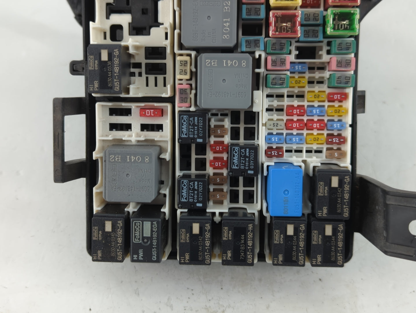 2018-2020 Ford Ecosport Fusebox Fuse Box Panel Relay Module P/N:GN15-12A581-CJF Fits Fits 2018 2019 2020 OEM Used Auto Parts