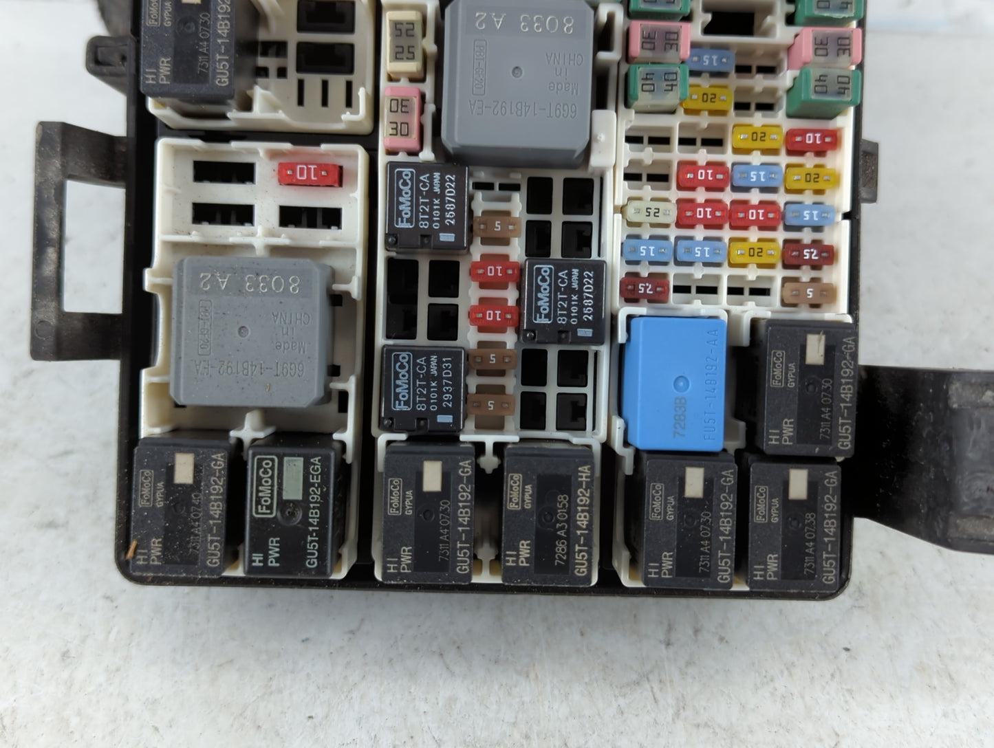 2018-2020 Ford Ecosport Fusebox Fuse Box Panel Relay Module P/N:GN15-12A581-LZE Fits Fits 2018 2019 2020 OEM Used Auto Parts