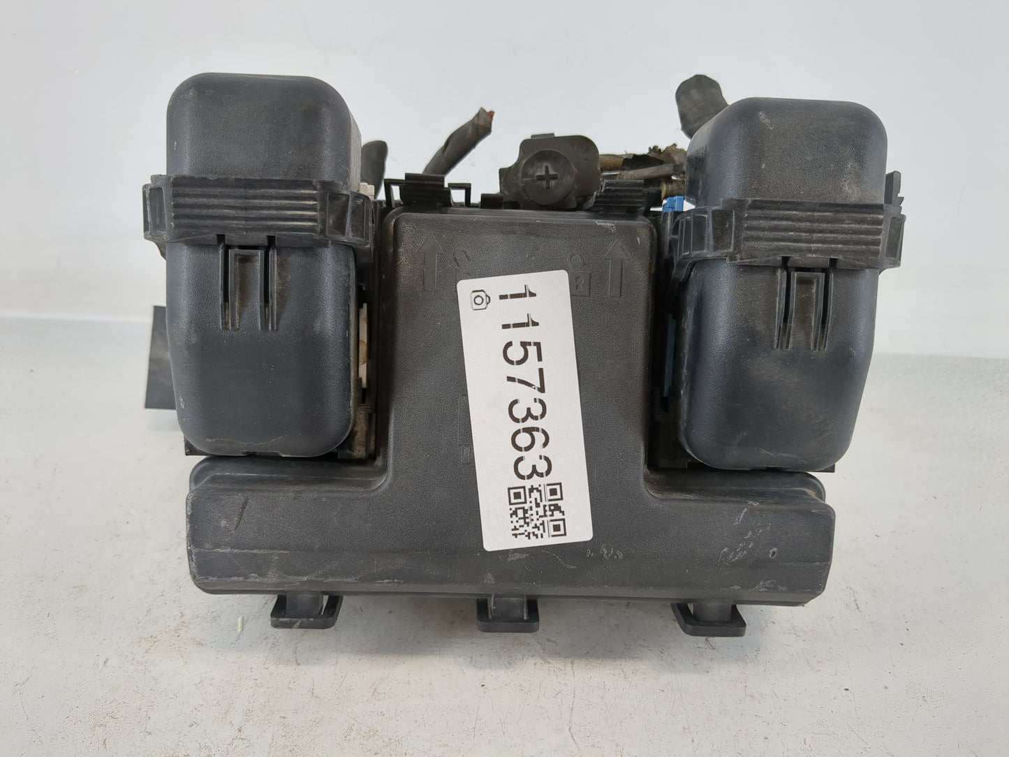 2015-2018 Ford Edge Fusebox Fuse Box Panel Relay Module P/N:G2GT-14A075AA Fits Fits 2015 2016 2017 2018 OEM Used Auto Parts 