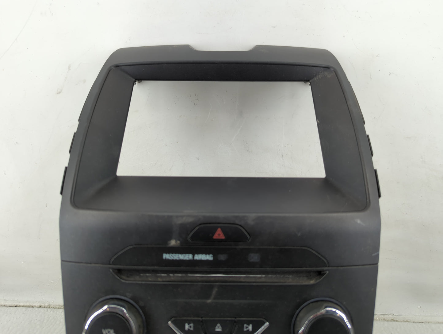 2015-2018 Ford Edge Radio AM FM Cd Player Receiver Replacement P/N:FT4T-18E245-BG Fits Fits 2015 2016 2017 2018 OEM Used Aut