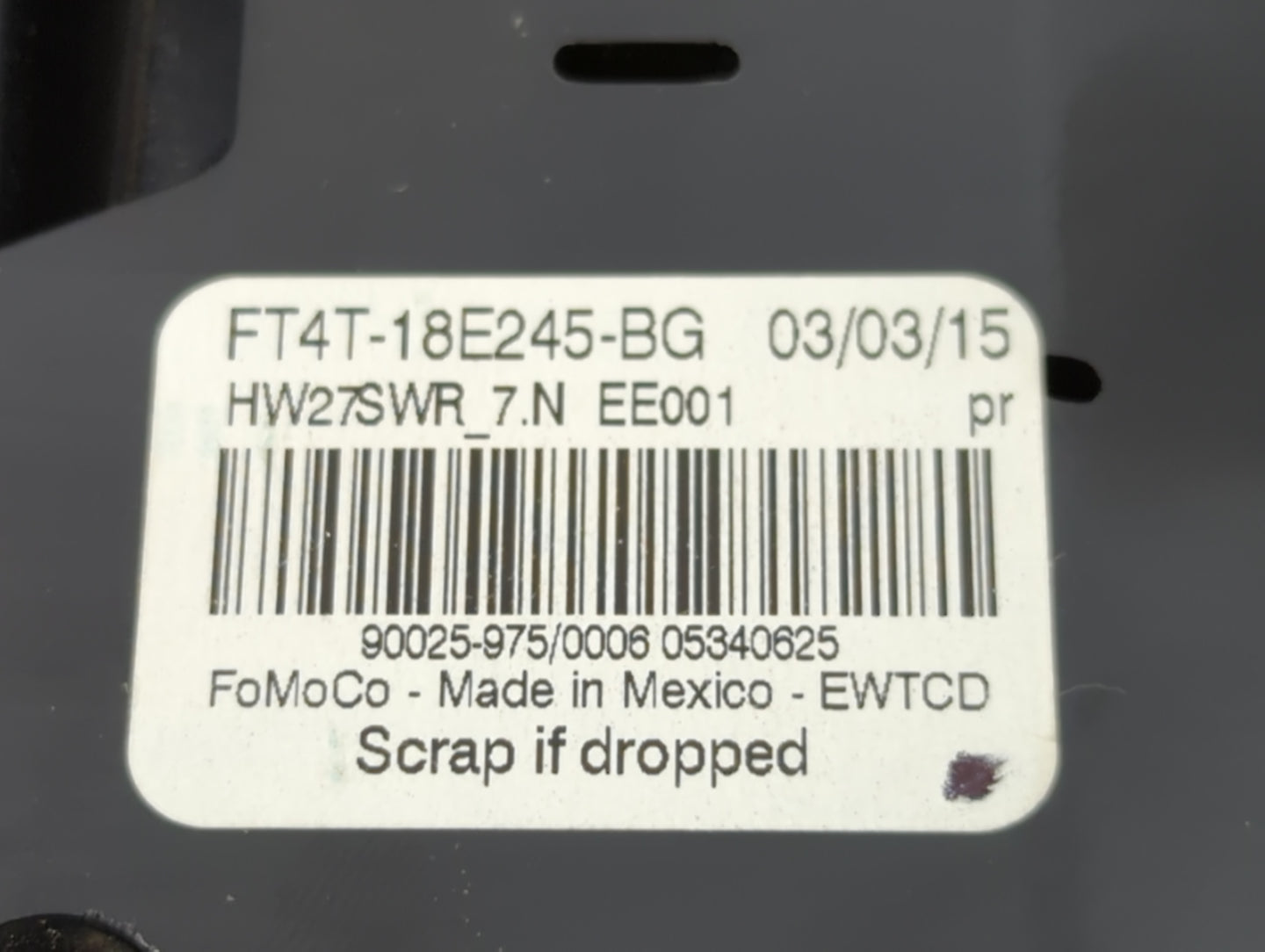 2015-2018 Ford Edge Radio AM FM Cd Player Receiver Replacement P/N:FT4T-18E245-BG Fits Fits 2015 2016 2017 2018 OEM Used Aut
