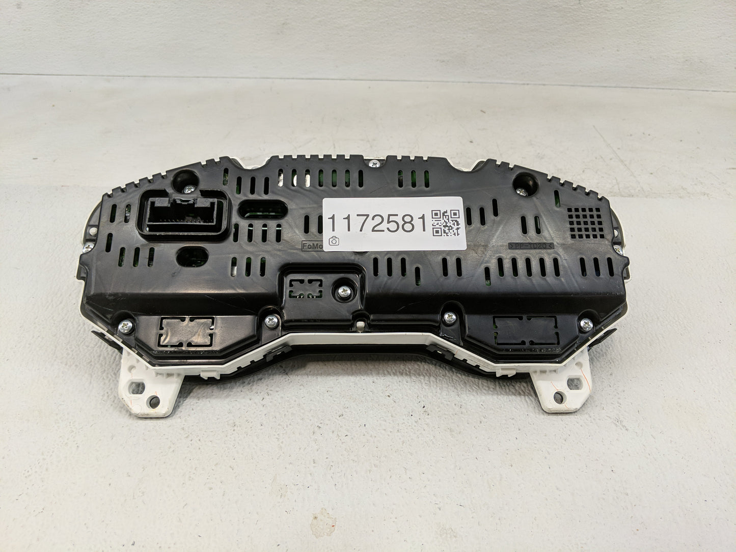 2016-2018 Ford Edge Instrument Cluster Speedometer Gauges P/N:GT4T-10849-CC FT4T-10890-CA Fits Fits 2016 2017 2018 OEM Used 