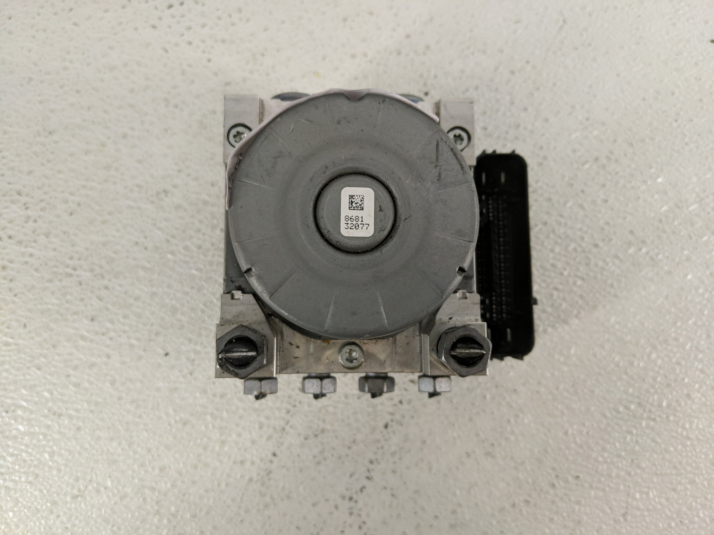 2015-2018 Ford Edge ABS Pump Control Module Replacement P/N:F2GC-2C405-AK Fits Fits 2015 2016 2017 2018 OEM Used Auto Parts 