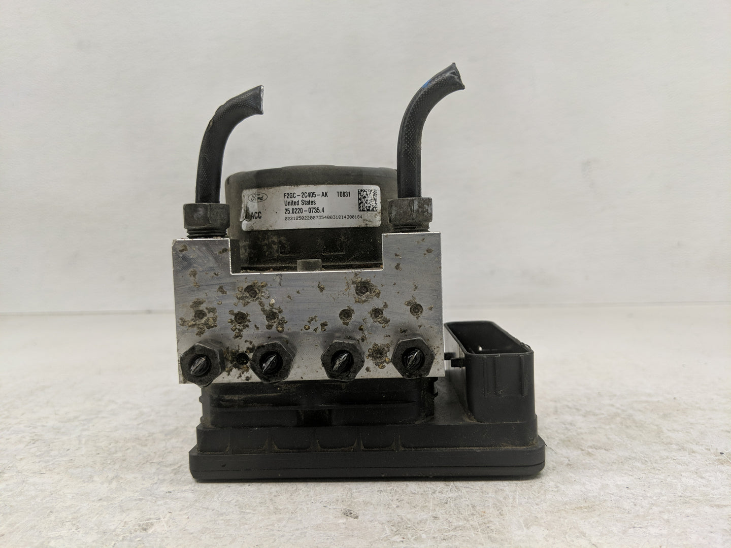 2015-2018 Ford Edge ABS Pump Control Module Replacement P/N:F2GC-2C405-BG Fits Fits 2015 2016 2017 2018 OEM Used Auto Parts 