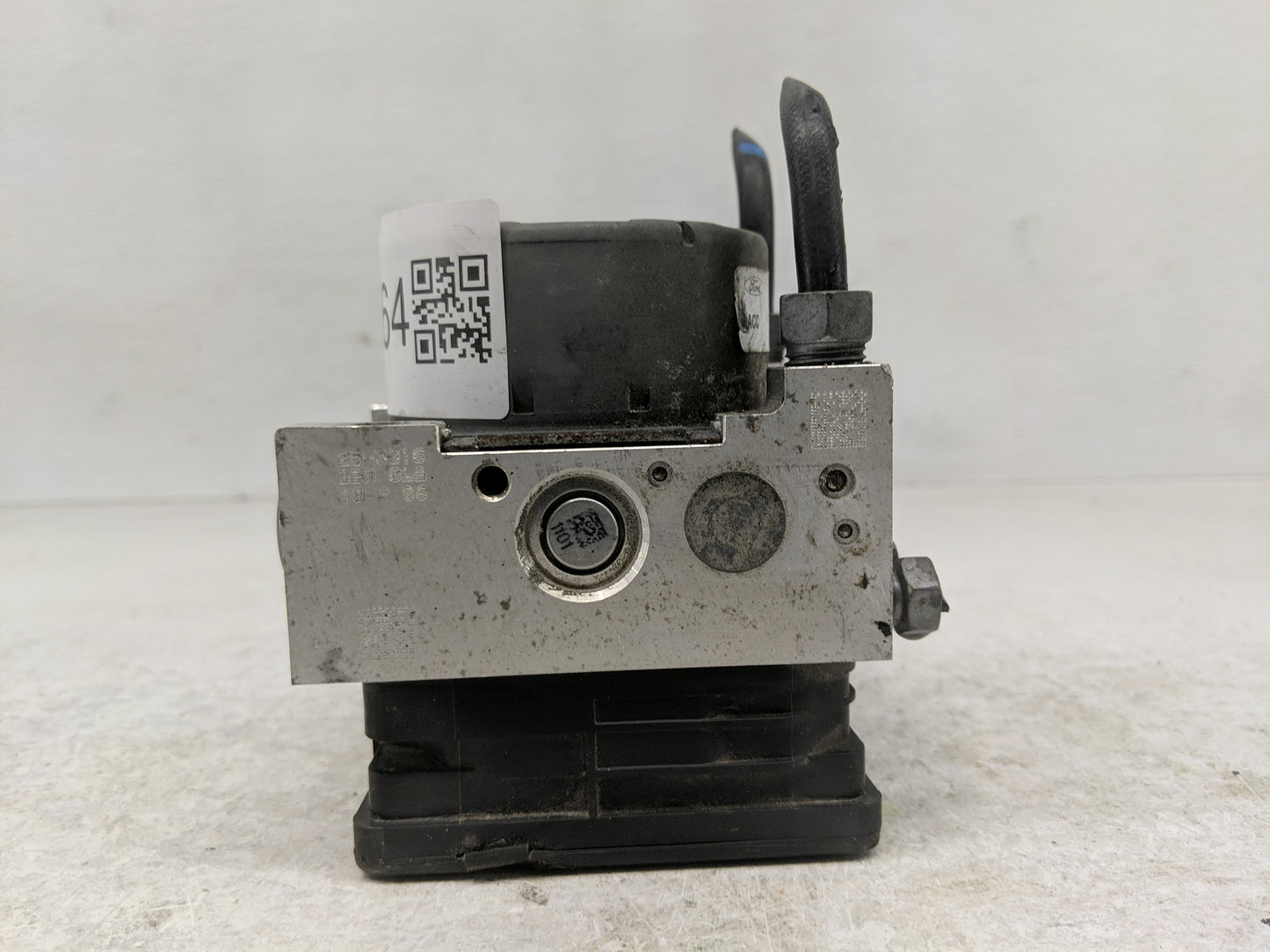 2015-2018 Ford Edge ABS Pump Control Module Replacement P/N:F2GC-2C405-BG Fits Fits 2015 2016 2017 2018 OEM Used Auto Parts 