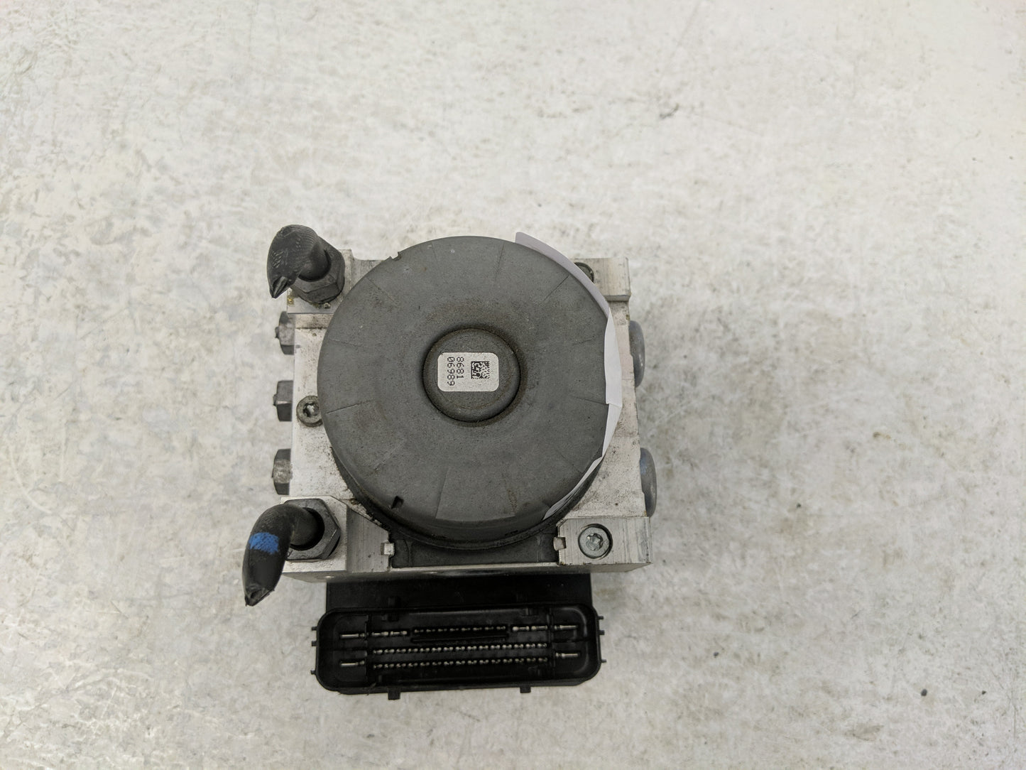 2015-2018 Ford Edge ABS Pump Control Module Replacement P/N:F2GC-2C405-BG Fits Fits 2015 2016 2017 2018 OEM Used Auto Parts 