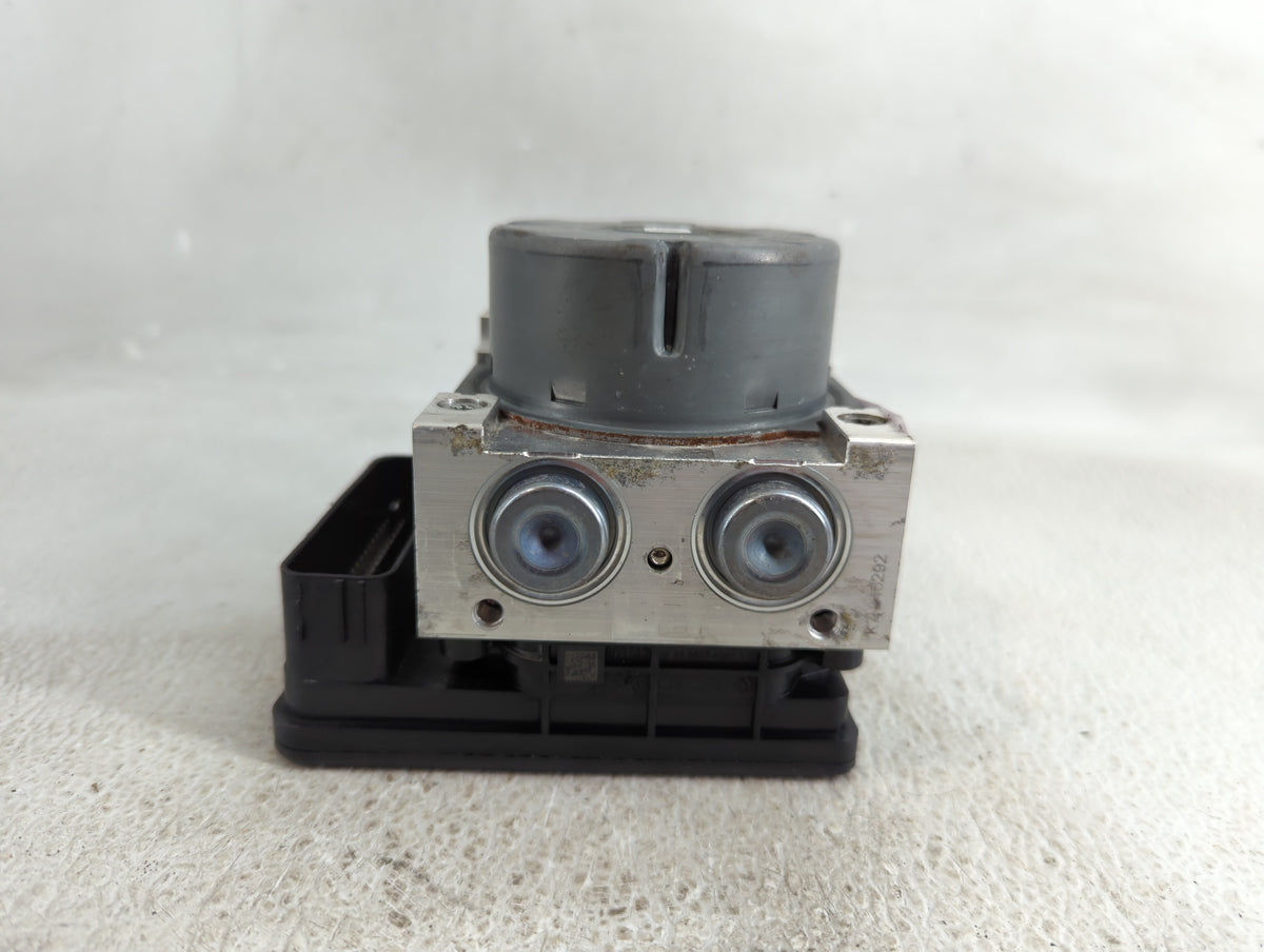 2015-2018 Ford Edge Anti-Lock Brake ABS Pump Module Actuator OEM P/N:F2GC-2C405-AK Fits Fits 2015 2016 2017 2018 OEM Used Au