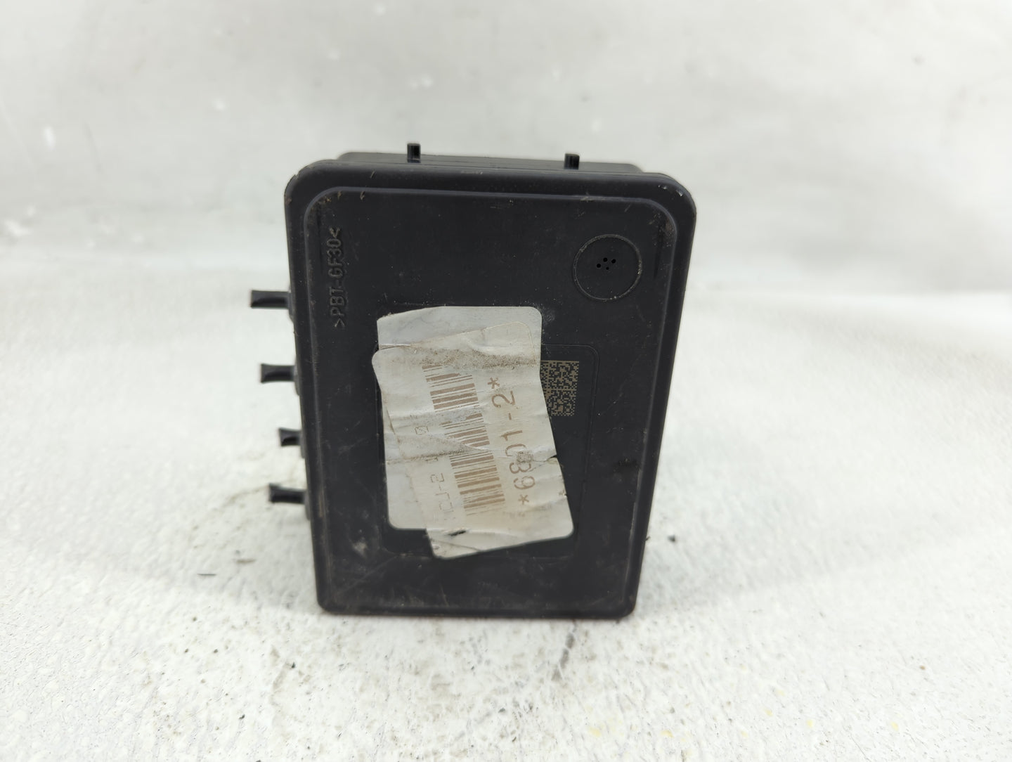2015-2018 Ford Edge ABS Pump Control Module Replacement P/N:F2GC-2C405-AK Fits Fits 2015 2016 2017 2018 OEM Used Auto Parts 