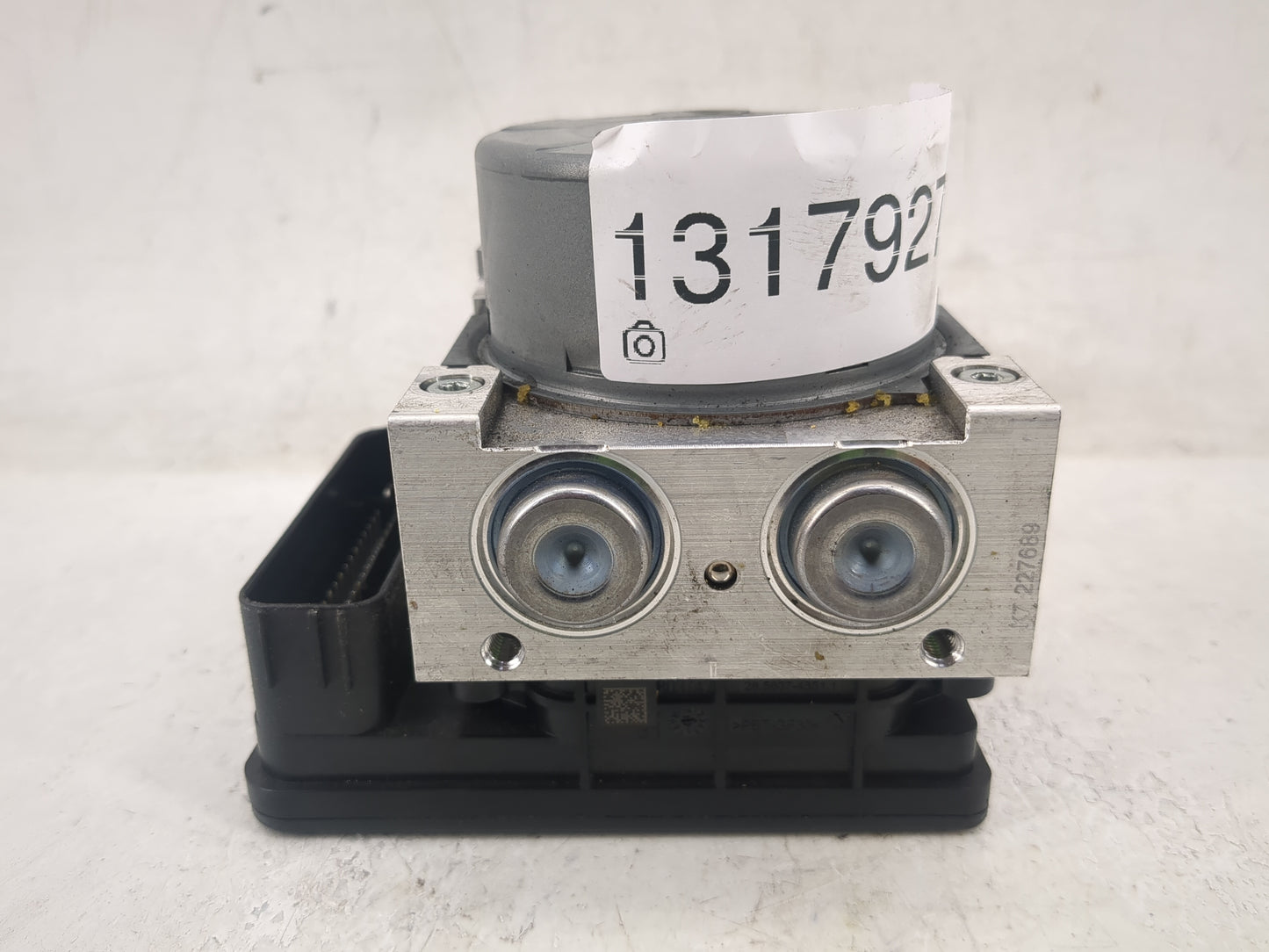 2015-2018 Ford Edge ABS Pump Control Module Replacement P/N:F2GC-2C405-AK Fits Fits 2015 2016 2017 2018 OEM Used Auto Parts 