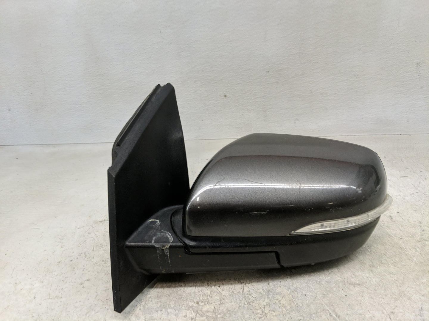 2015-2018 Ford Edge Driver Side View Mirror - Left Door Mirror OEM Used - Oemusedautoparts1.com
