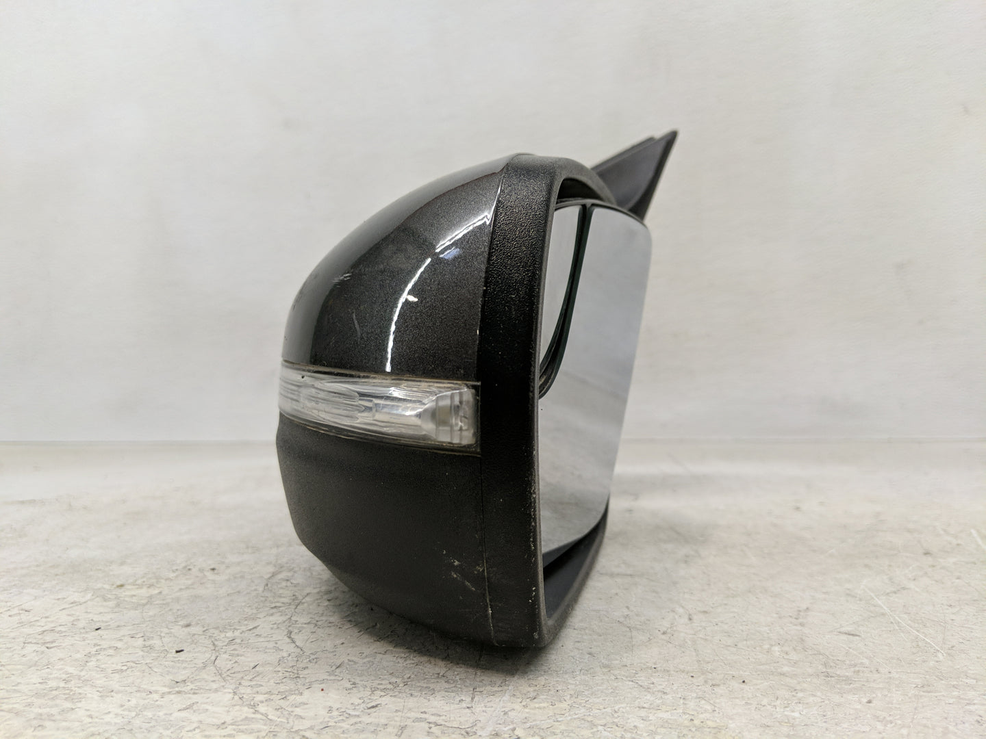 2015-2018 Ford Edge Driver Side View Mirror - Left Door Mirror OEM Used - Oemusedautoparts1.com