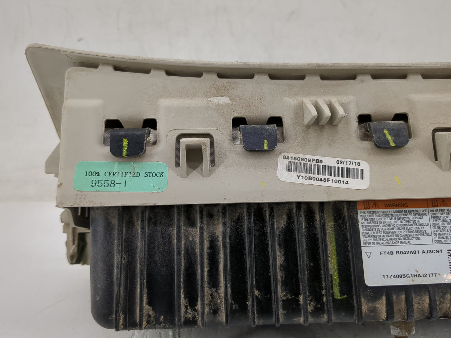 2015-2020 Ford Edge Air Bag Driver Left Knee OEM P/N:FT4B-R042A01-AD Fits Fits 2015 2016 2017 2018 2019 2020 OEM Used Auto P