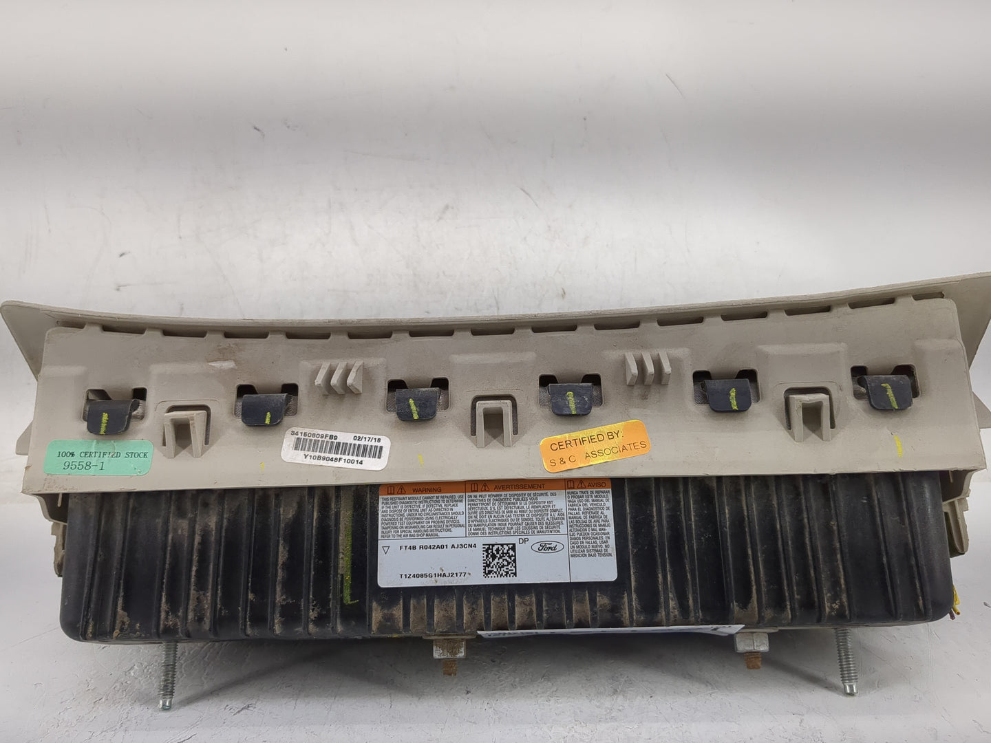 2015-2020 Ford Edge Air Bag Driver Left Knee OEM P/N:FT4B-R042A01-AD Fits Fits 2015 2016 2017 2018 2019 2020 OEM Used Auto P