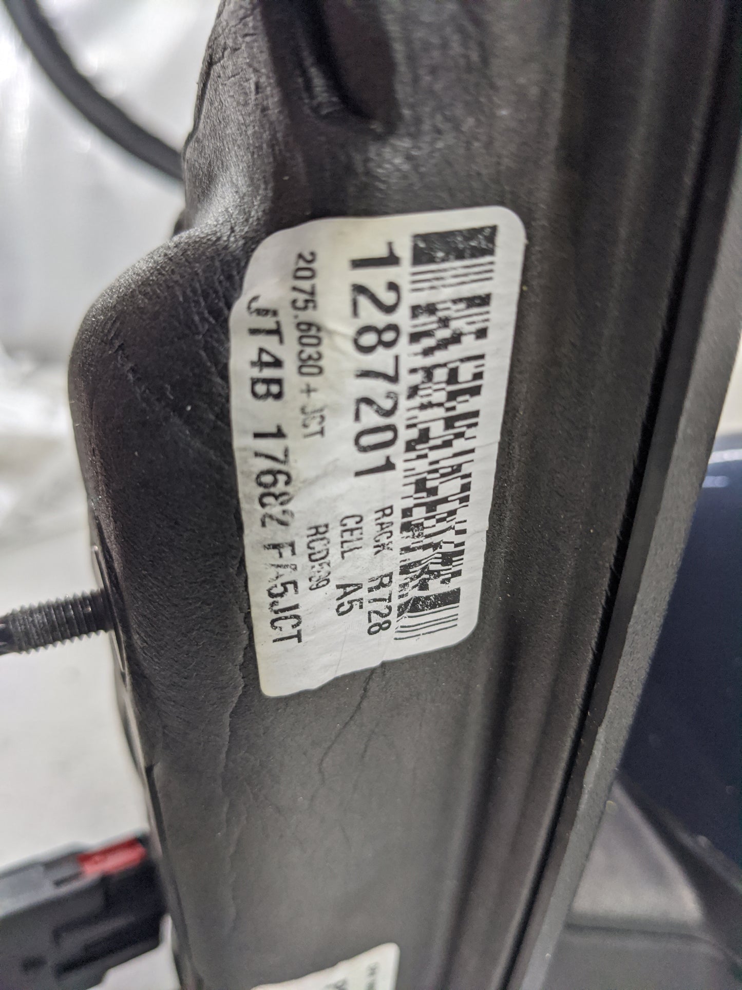 2015-2018 Ford Edge Passenger Side View Mirror - Right Door Mirror OEM Used - Oemusedautoparts1.com