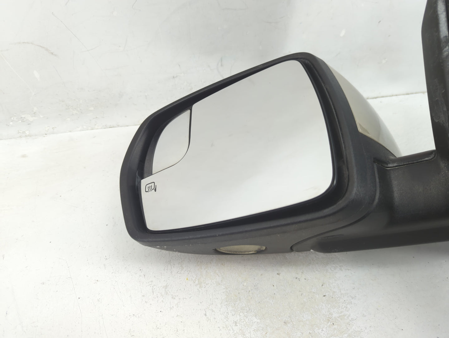 2015-2018 Ford Edge Driver Side View Mirror - Left Door Mirror OEM Used - Oemusedautoparts1.com