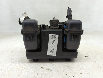 2015-2018 Ford Edge Fusebox Fuse Box Panel Relay Module P/N:G2GT14A067BD 01 Fits Fits 2015 2016 2017 2018 OEM Used Auto Part