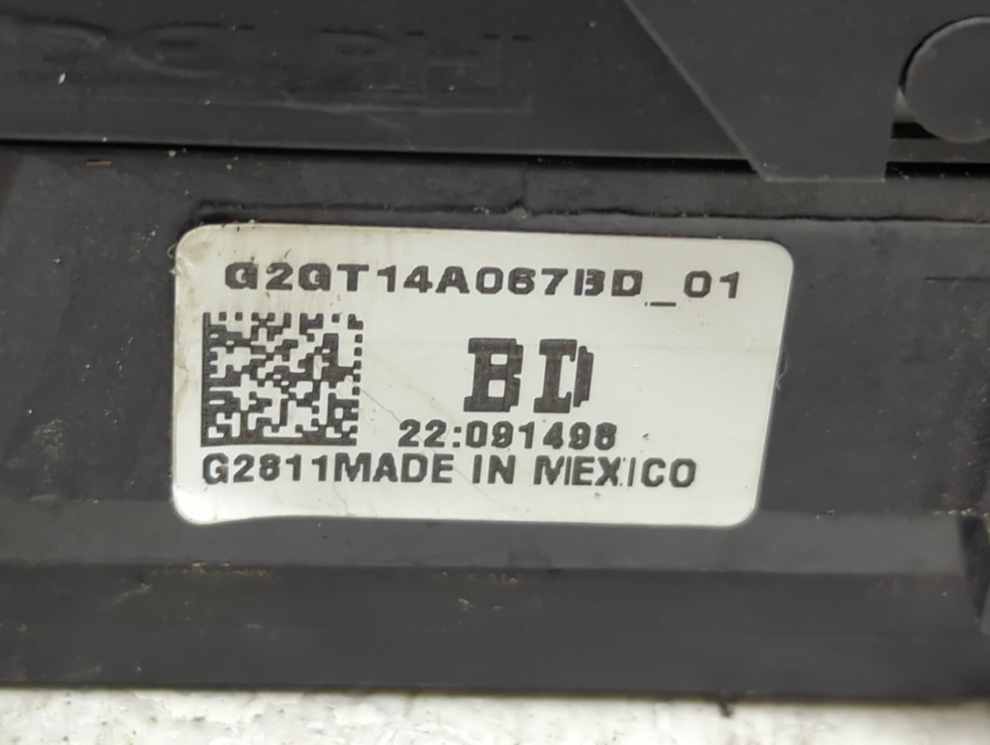 2015-2018 Ford Edge Fusebox Fuse Box Panel Relay Module P/N:G2GT14A067BD 01 Fits Fits 2015 2016 2017 2018 OEM Used Auto Part