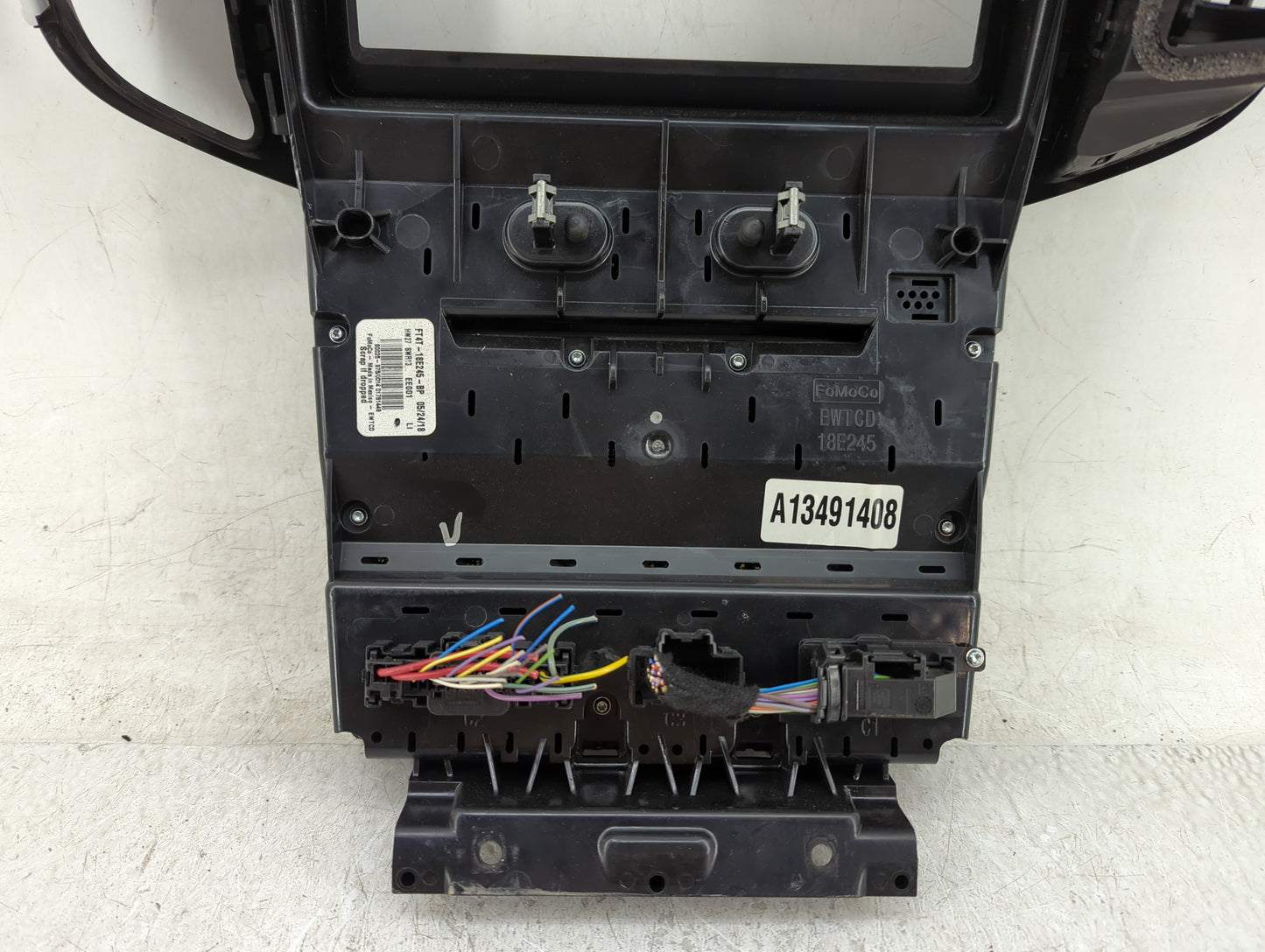 2015-2018 Ford Edge Radio Control Panel 1411258 - Oemusedautoparts1.com