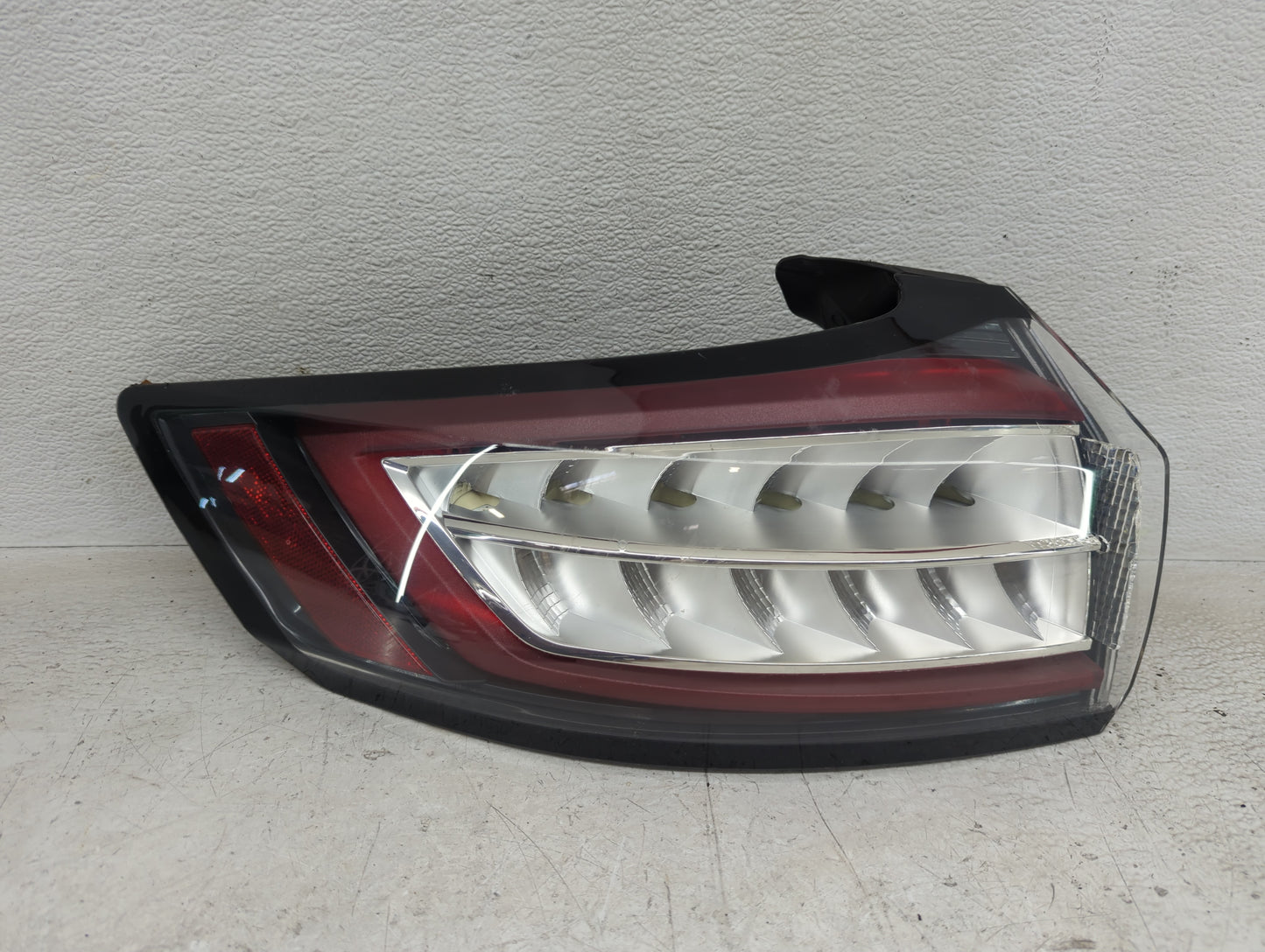 2015-2018 Ford Edge Tail Light Assembly Driver Left OEM P/N:HT4B 13405 B Fits Fits 2015 2016 2017 2018 OEM Used Auto Parts -