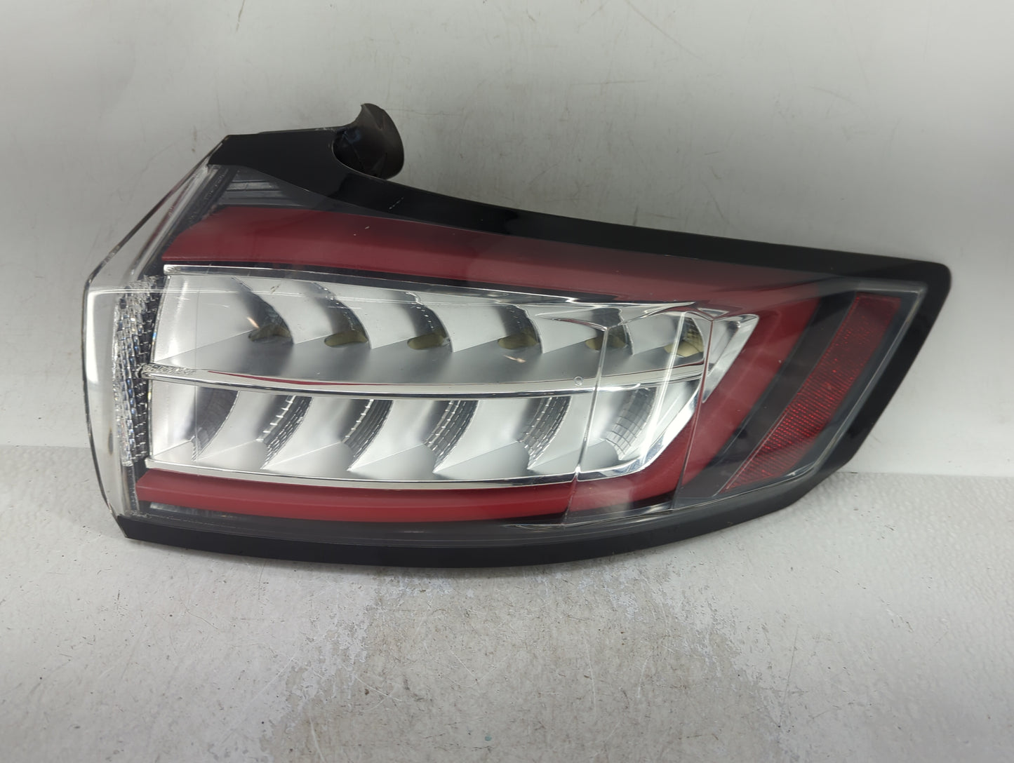 2015-2018 Ford Edge Tail Light Assembly Passenger Right OEM Fits Fits 2015 2016 2017 2018 OEM Used Auto Parts - Oemusedautop