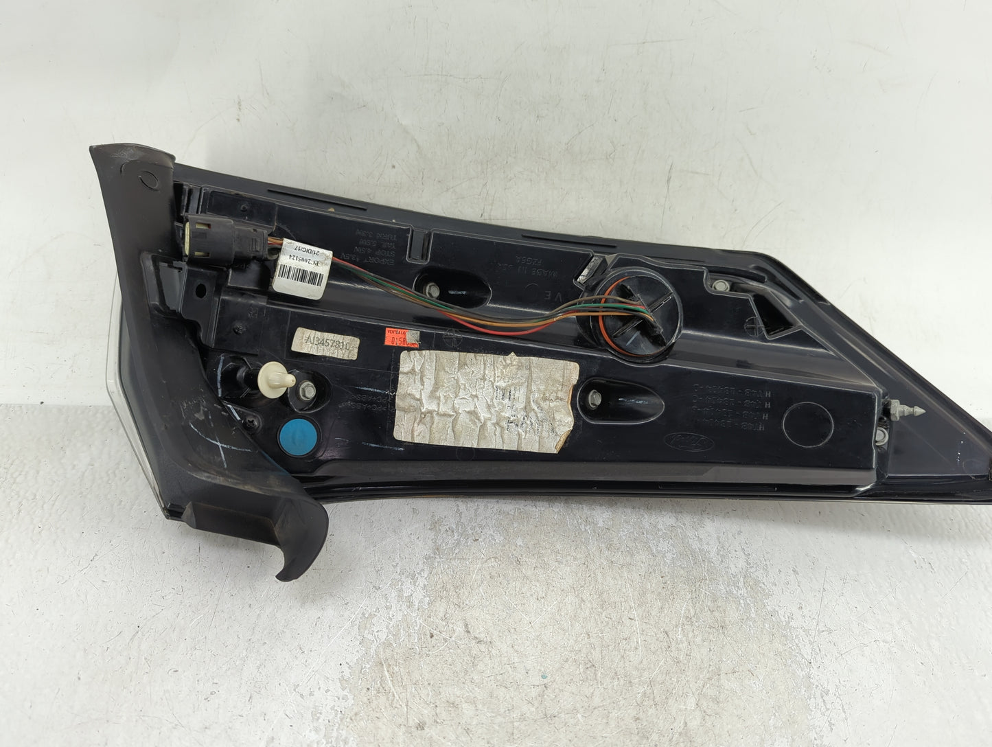 2015-2018 Ford Edge Tail Light Assembly Passenger Right OEM Fits Fits 2015 2016 2017 2018 OEM Used Auto Parts - Oemusedautop