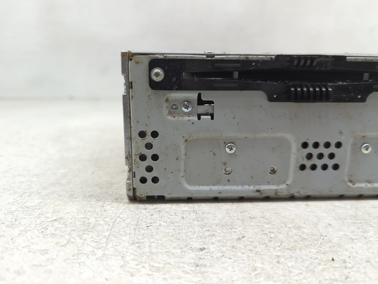 2015-2018 Ford Edge Radio AM FM Cd Player Receiver Replacement P/N:FT4T-19C107-HE Fits Fits 2015 2016 2017 2018 OEM Used Aut