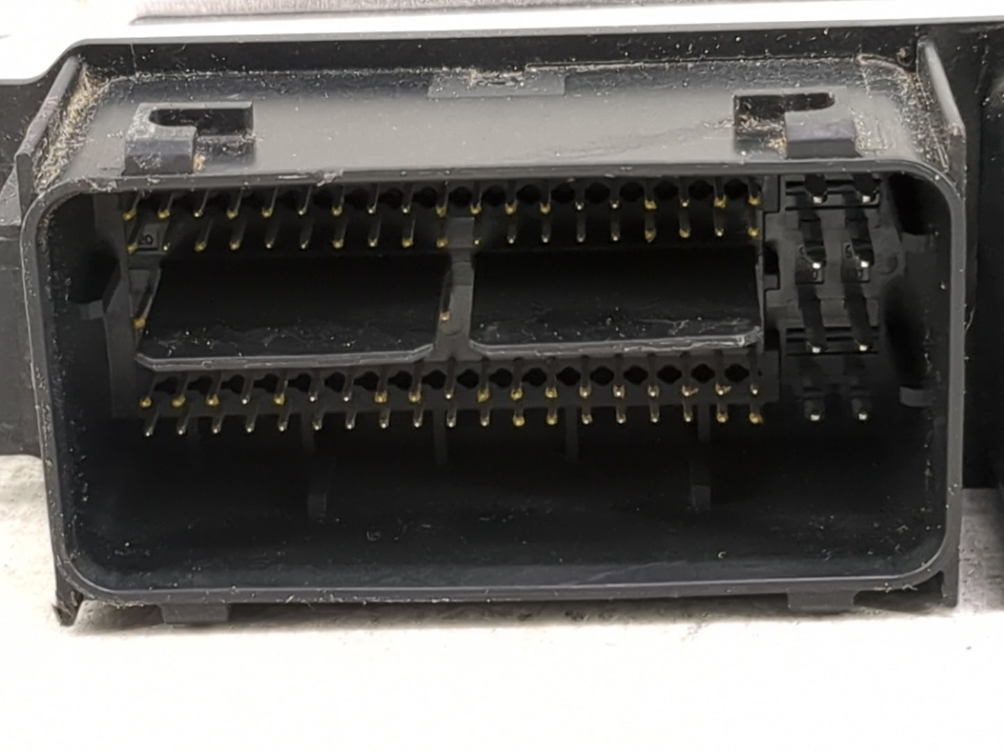 2015-2018 Ford Edge PCM Engine Control Computer ECU ECM PCU OEM P/N:FB5A-12B684-CA G2GA-12A650-BSA Fits OEM Used Auto Parts 