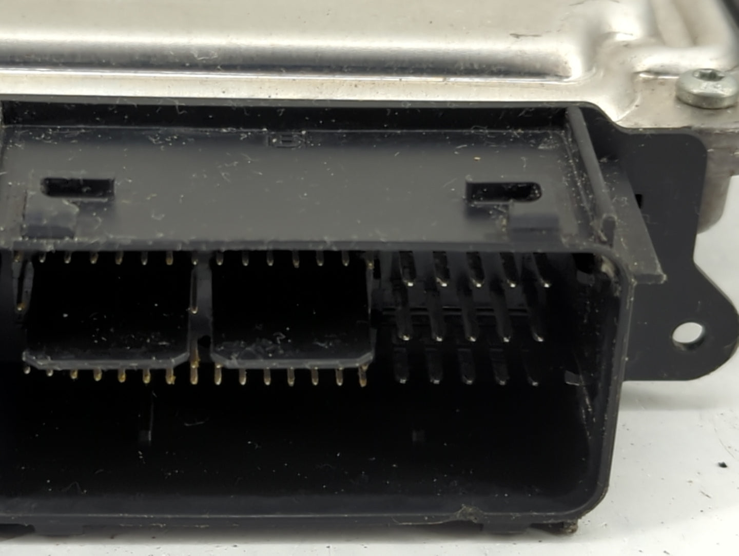 2015-2018 Ford Edge PCM Engine Control Computer ECU ECM PCU OEM P/N:G2GA-12A650-BSA FB5A-12B684-CA Fits OEM Used Auto Parts 
