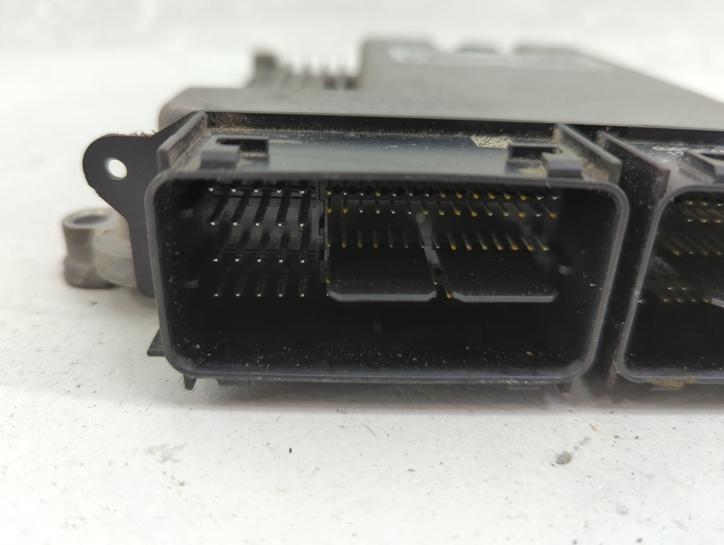 2015-2018 Ford Edge PCM Engine Control Computer ECU ECM PCU OEM P/N:G2GA-12A650-BSA FB5A-12B684-CA Fits OEM Used Auto Parts 