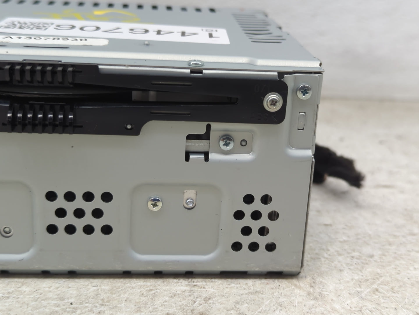 2015-2018 Ford Edge Radio AM FM Cd Player Receiver Replacement P/N:FT4T-19C107-HC Fits Fits 2015 2016 2017 2018 OEM Used Aut