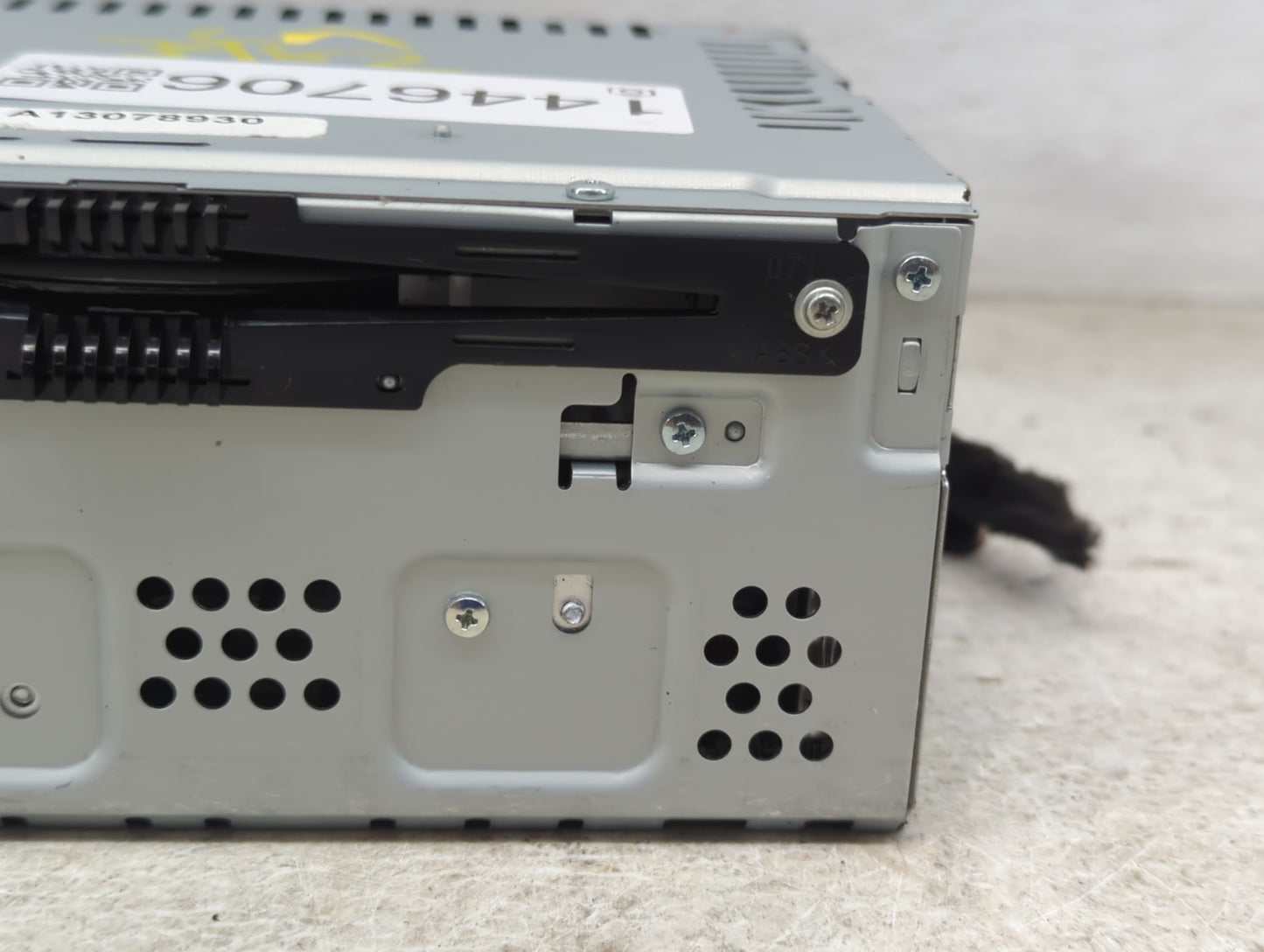 2015-2018 Ford Edge Radio AM FM Cd Player Receiver Replacement P/N:FT4T-19C107-HC Fits Fits 2015 2016 2017 2018 OEM Used Aut