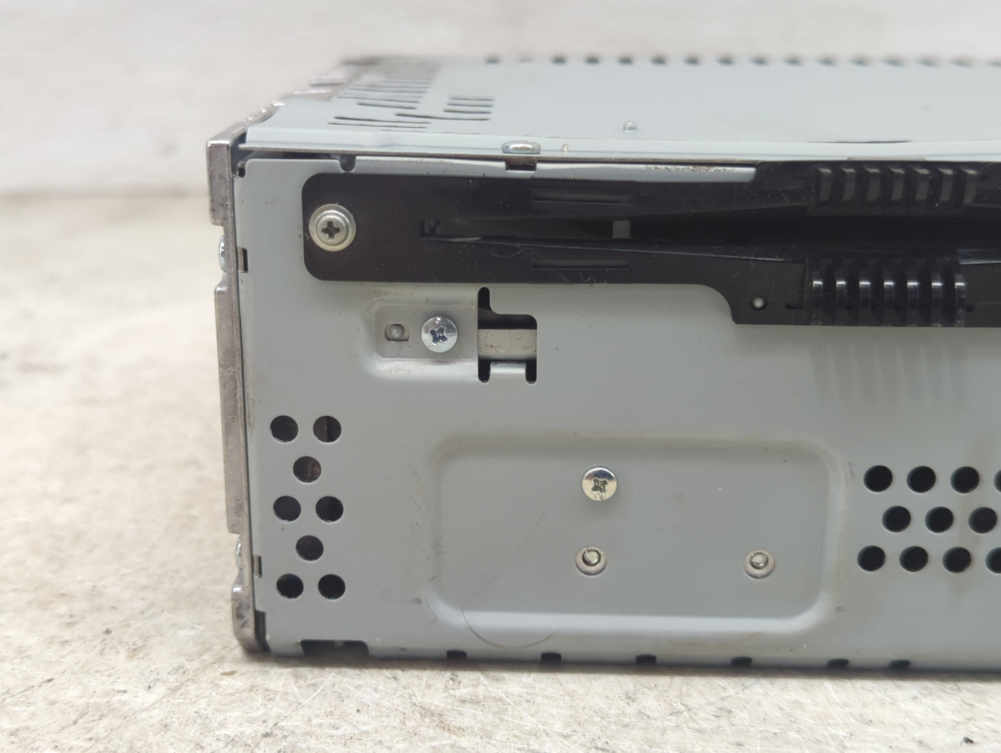 2016-2018 Ford Edge Radio AM FM Cd Player Receiver Replacement P/N:FT4T-19C107-JE Fits Fits 2016 2017 2018 OEM Used Auto Par