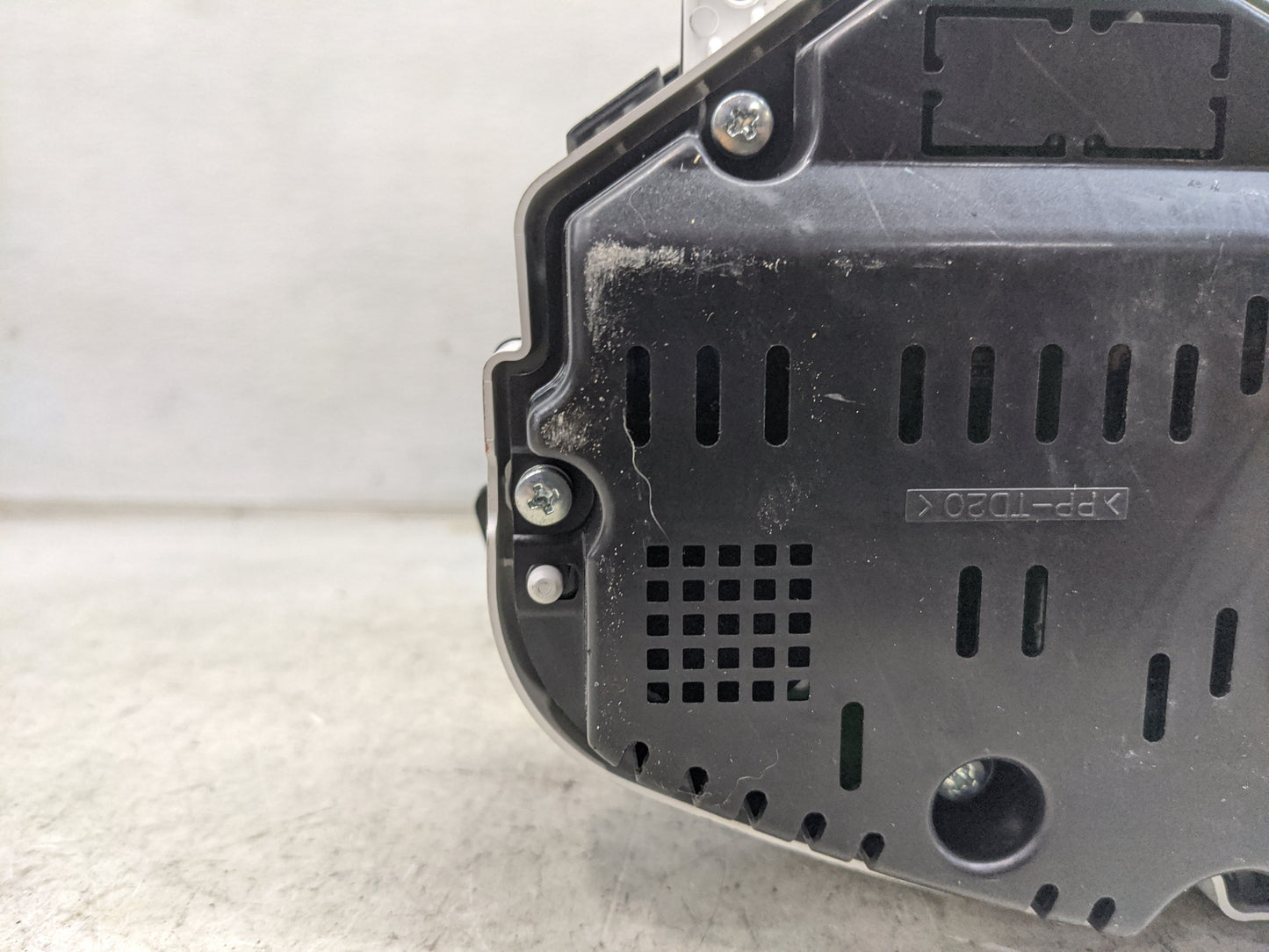 2016-2018 Ford Edge Instrument Cluster Speedometer Gauges P/N:GT4T-10849-CC FT4T-10680-CA Miles:92K Fits Fits 2016 2017 2018