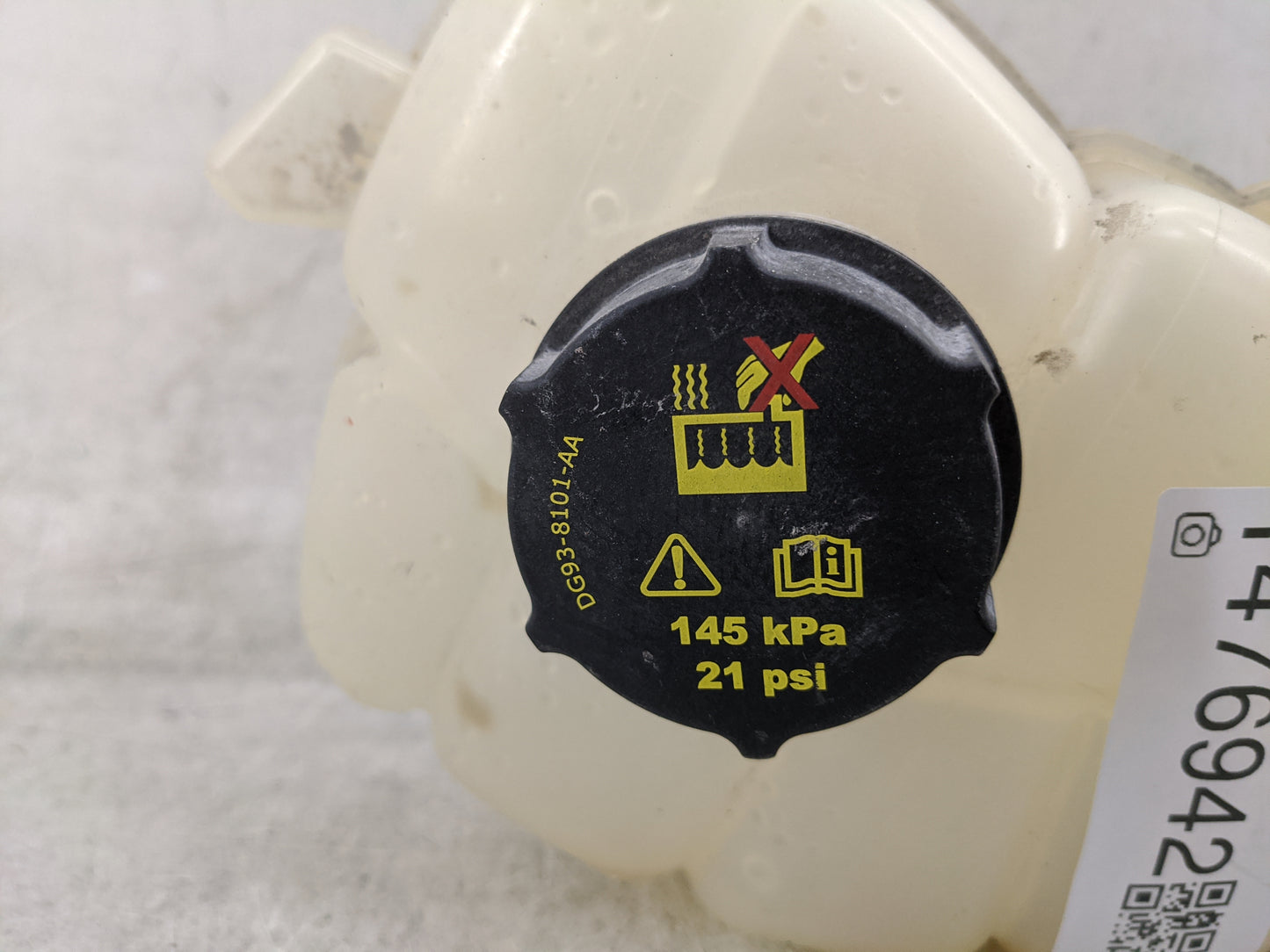 2015-2020 Ford Edge Radiator Coolant Overflow Expansion Tank Bottle 1476942 - Oemusedautoparts1.com