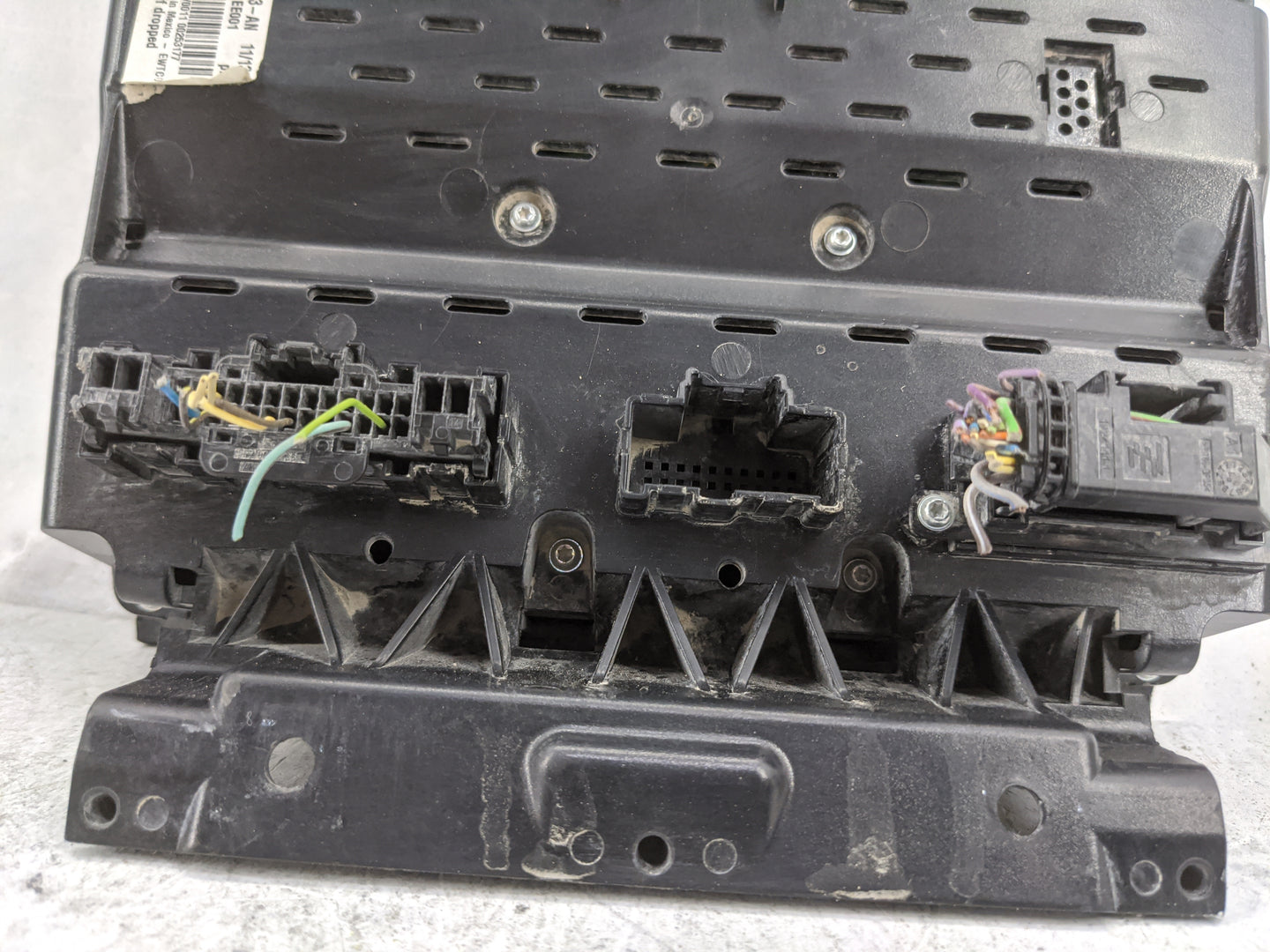 2015-2018 Ford Edge Radio Control Panel 1477721 - Oemusedautoparts1.com