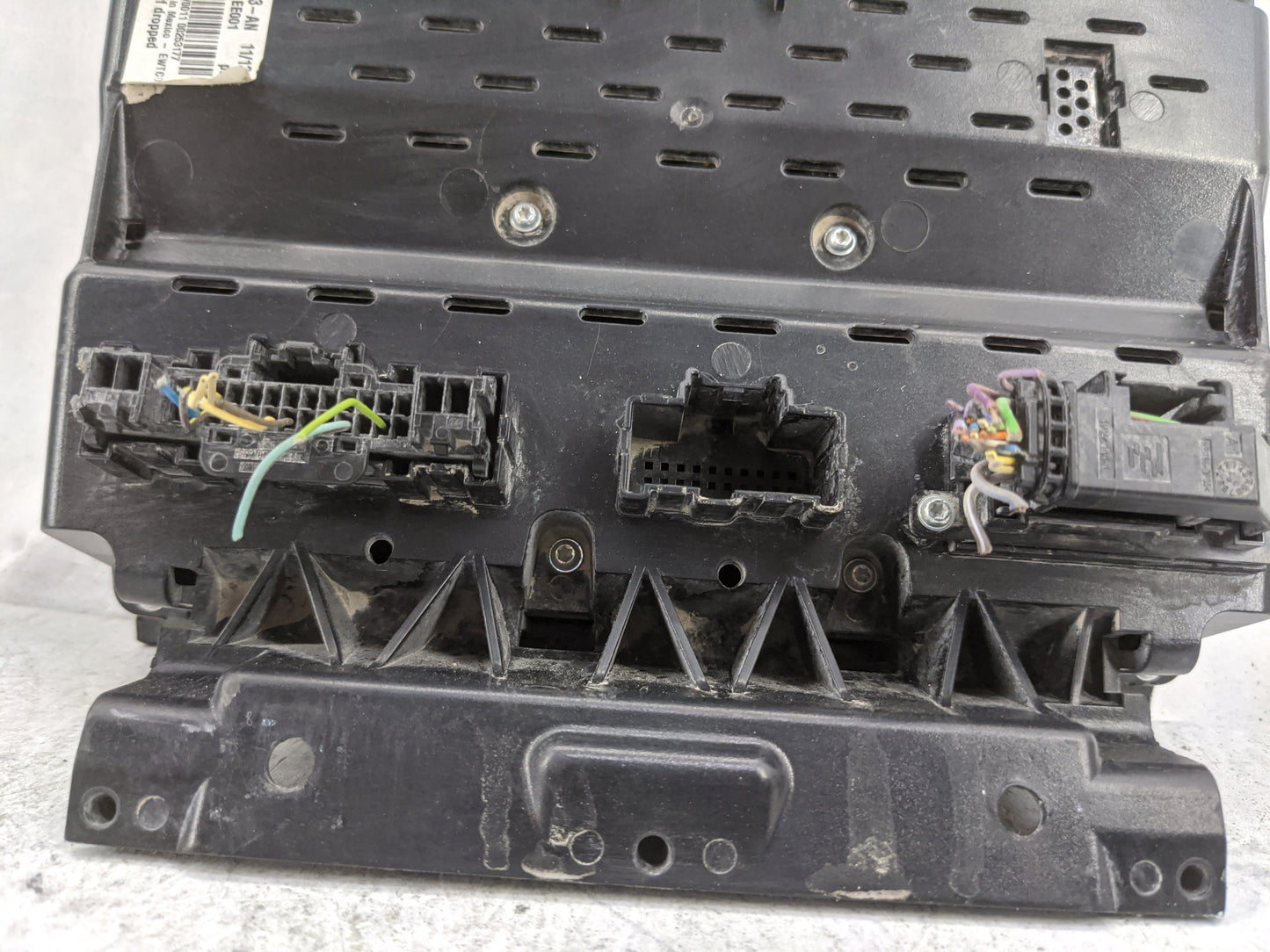 2015-2018 Ford Edge Radio Control Panel 1477721 - Oemusedautoparts1.com