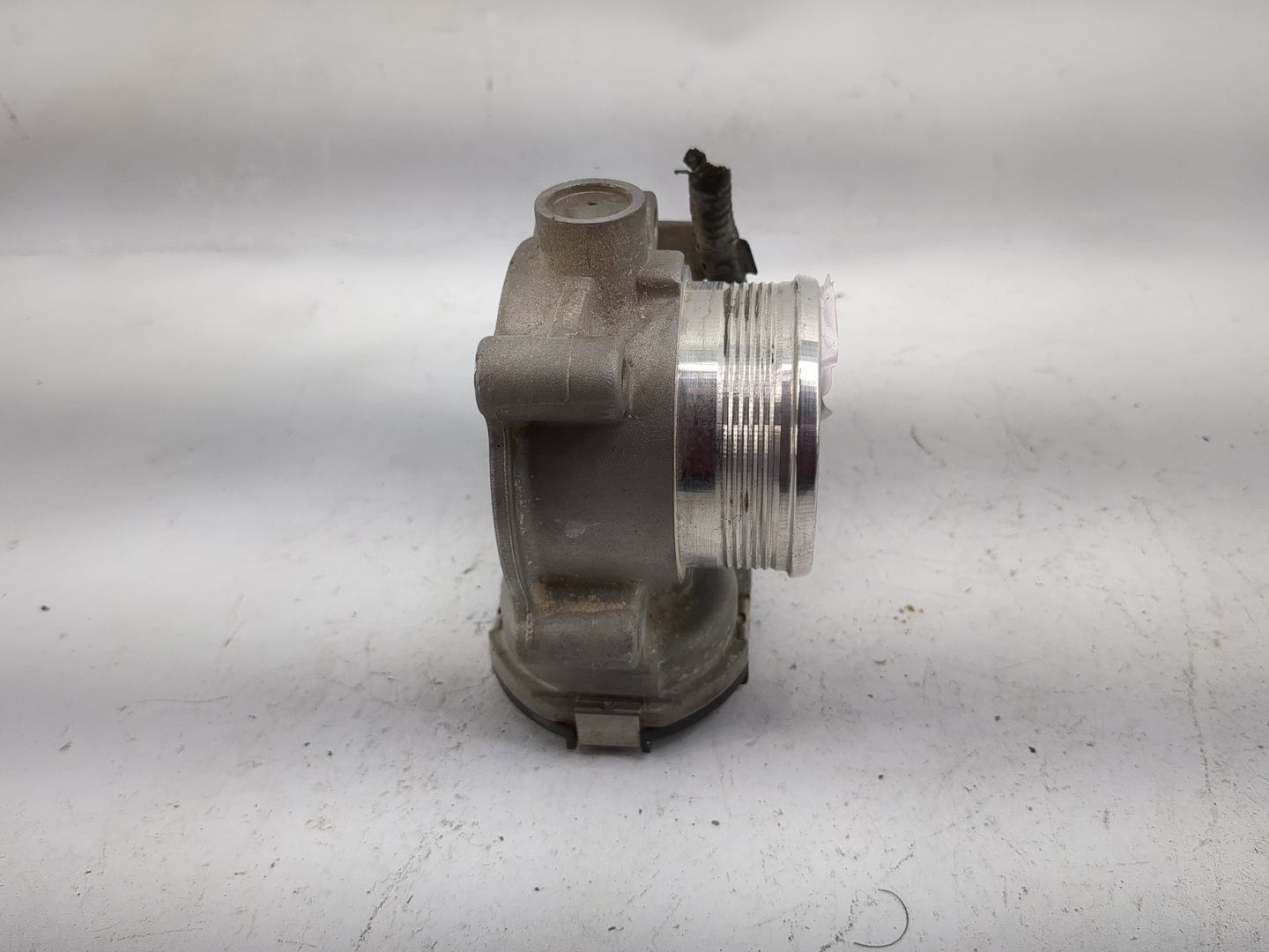 2015-2018 Ford Edge Throttle Body P/N:DS7E-9F991-BB 0280750576 Fits Fits 2014 2015 2016 2017 2018 2019 2020 2021 2022 OEM Us