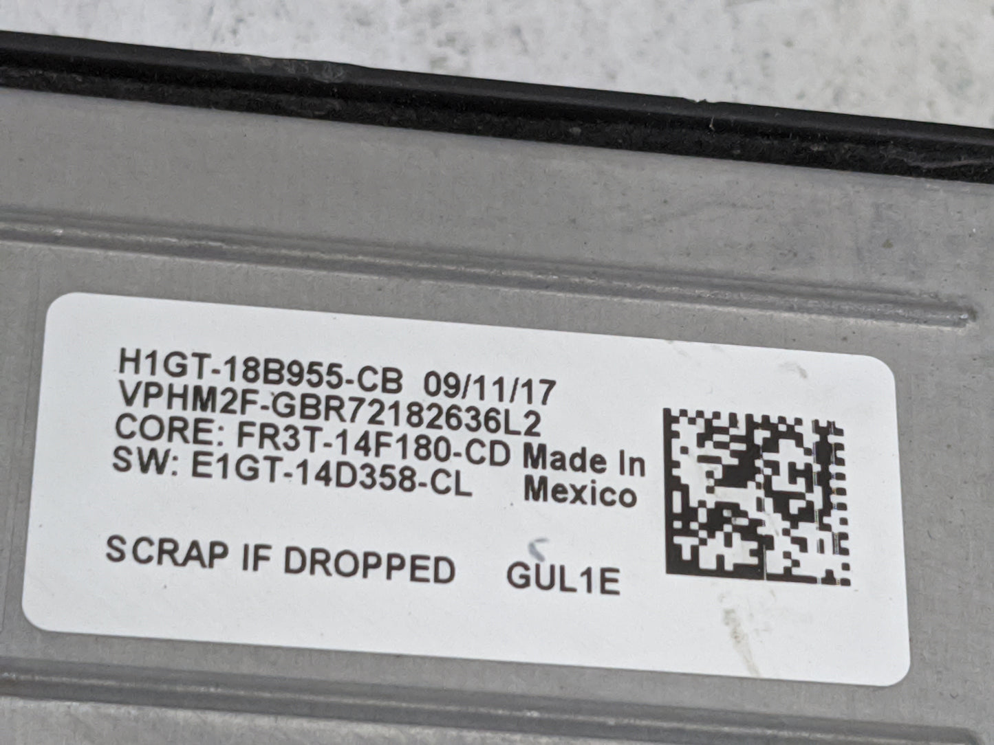 2016-2018 Ford Edge Information Display Screen 1477801 - Oemusedautoparts1.com