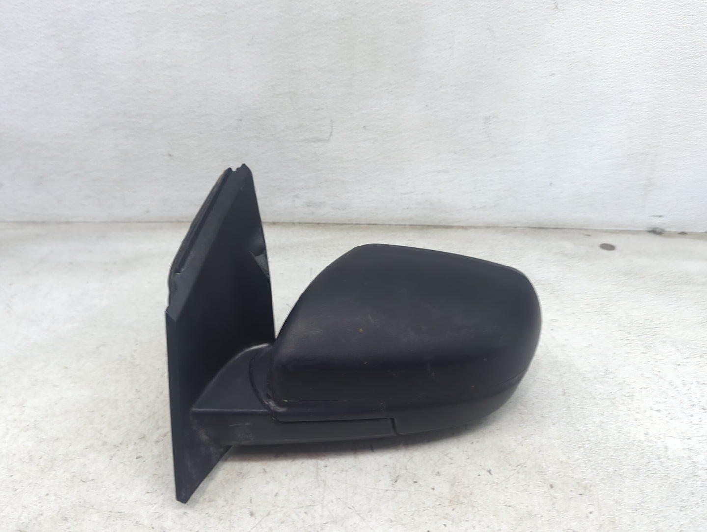 2015-2018 Ford Edge Driver Side View Mirror - Left Door Mirror OEM Used - Oemusedautoparts1.com