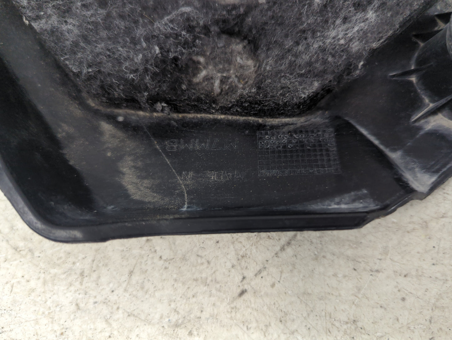 2018 Ford Edge Engine Cover Black - Oemusedautoparts1.com