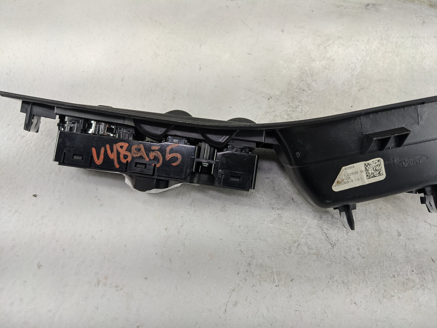 2018 Ford Edge Master Power Window Switch Replacement Driver Side Left P/N:GT4T-14540-BAW Fits OEM Used Auto Parts - Oemused