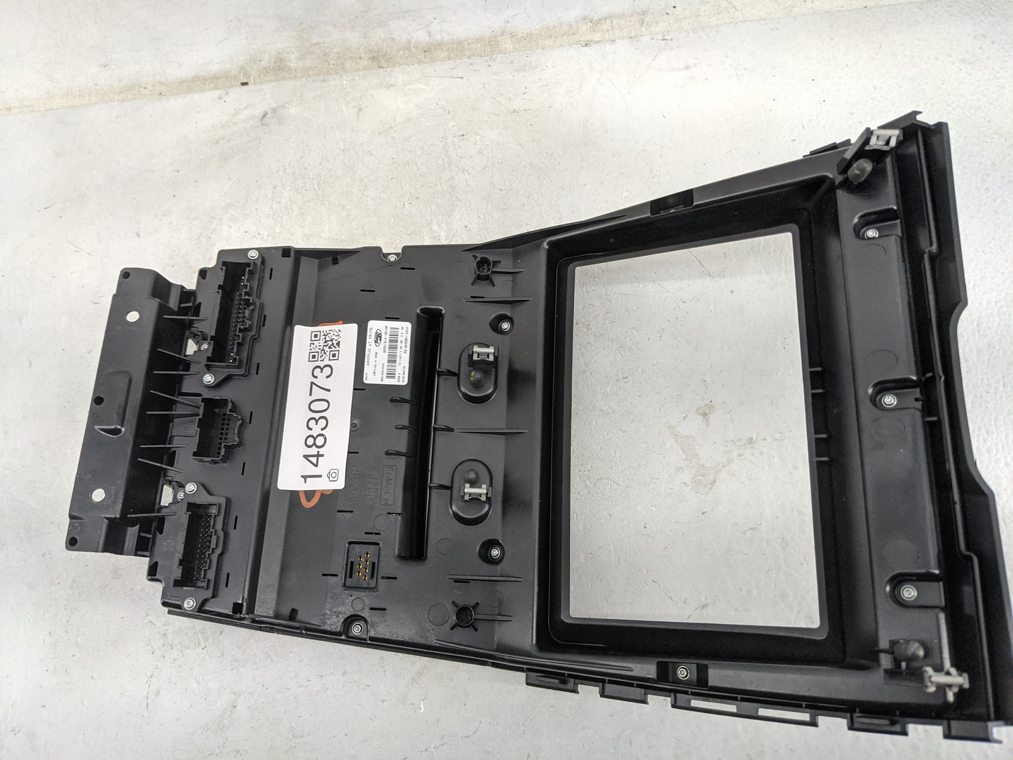 2017-2018 Ford Edge Radio Control Panel Black 1483073 - Oemusedautoparts1.com