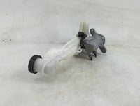 2015-2020 Ford Edge Brake Master Cylinder 1489124 - Oemusedautoparts1.com