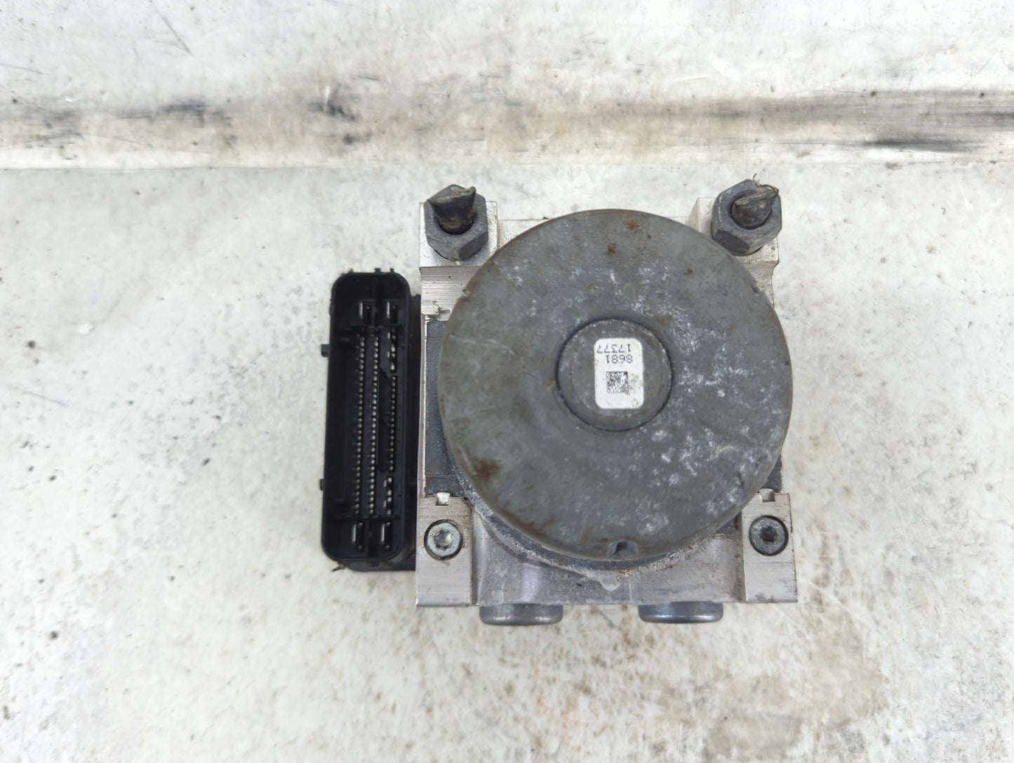 2015-2018 Ford Edge ABS Pump Control Module Replacement P/N:F2GC-2C405-AK Fits Fits 2015 2016 2017 2018 OEM Used Auto Parts 