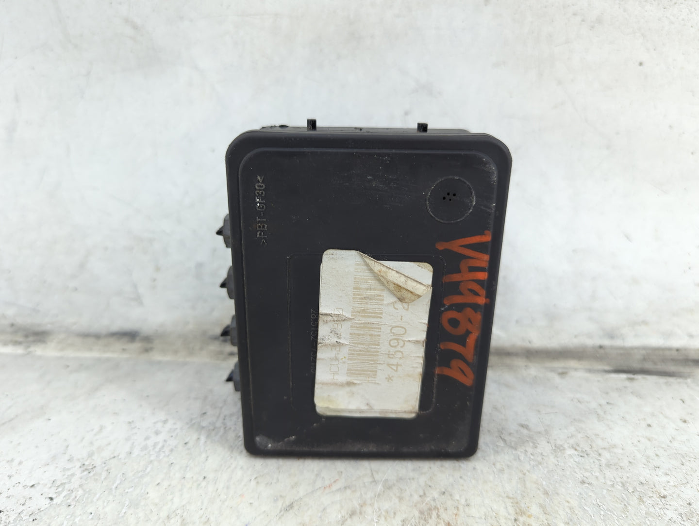 2015-2018 Ford Edge ABS Pump Control Module Replacement P/N:F2GC-2C405-AK Fits Fits 2015 2016 2017 2018 OEM Used Auto Parts 
