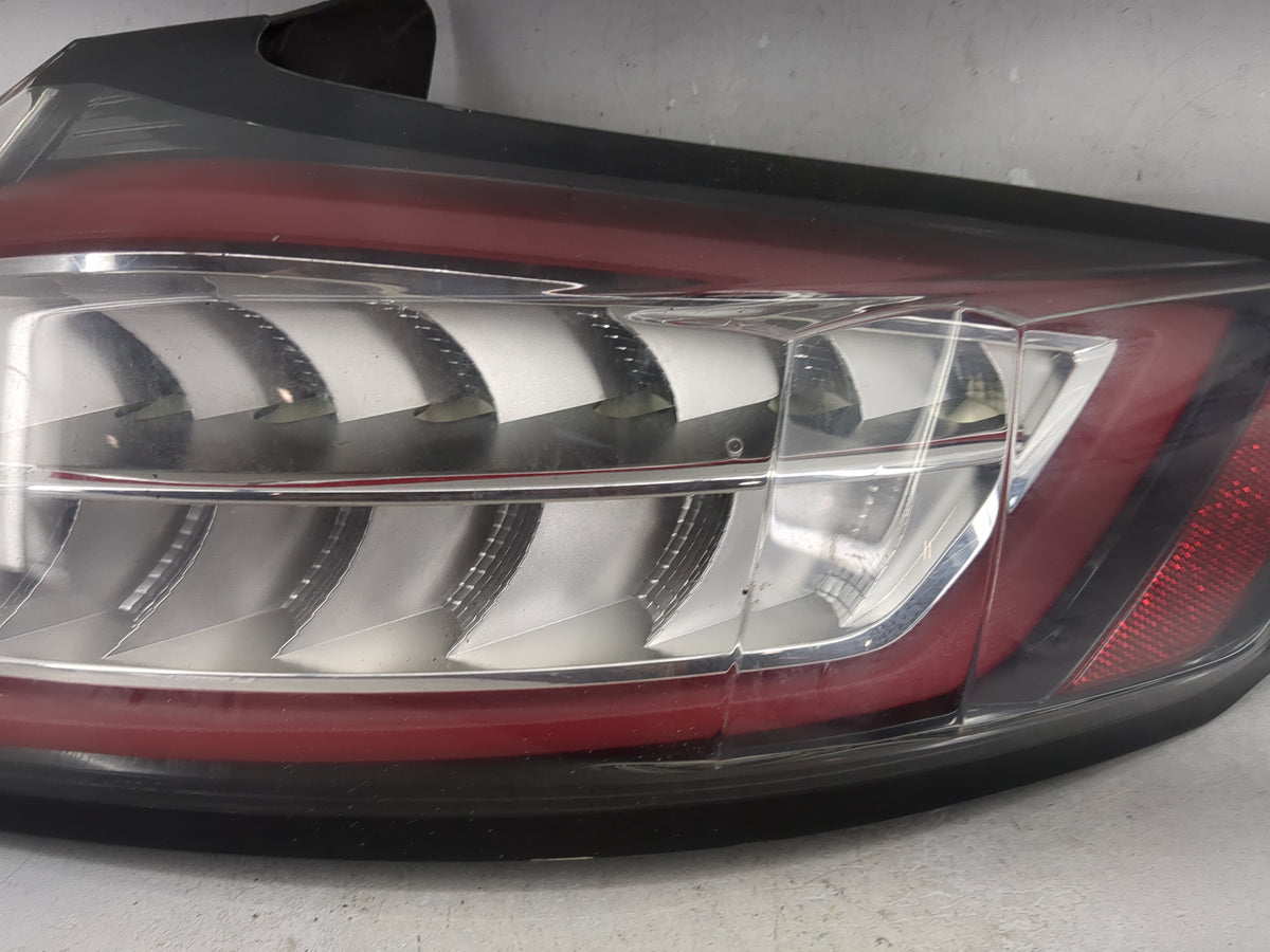 2015-2018 Ford Edge Tail Light Assembly Passenger Right OEM P/N:PC2005124 Fits Fits 2015 2016 2017 2018 OEM Used Auto Parts 