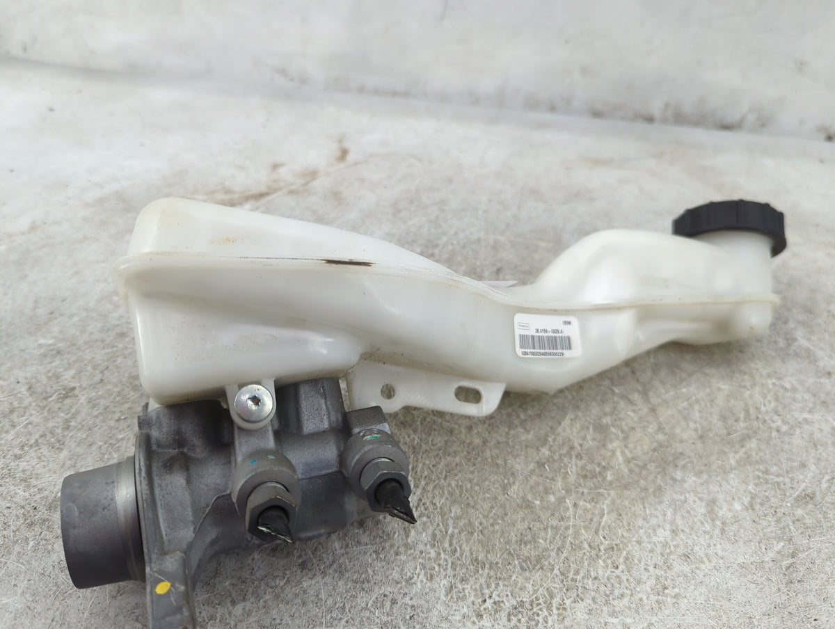 2016-2020 Ford Edge Windshield Washer Fluid Reservoir Bottle 1515822 - Oemusedautoparts1.com
