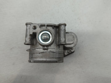 2011-2018 Ford Edge Throttle Body P/N:AT4Z-A AT4E-9F991-EJ, AT4E-EH Fits Fits 2011 2012 2013 2014 2015 2016 2017 2018 2019 OEM Used Auto Parts
