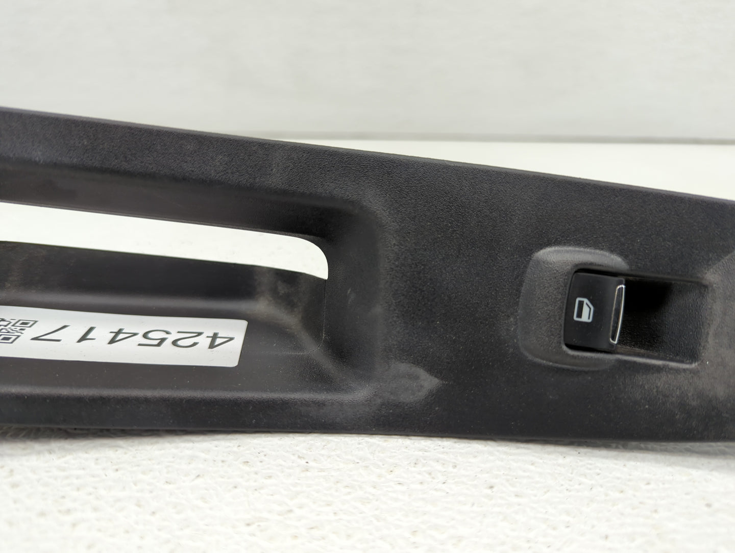 2015-2020 Ford Edge Passenger Right Power Window Switch 20917599 - Oemusedautoparts1.com